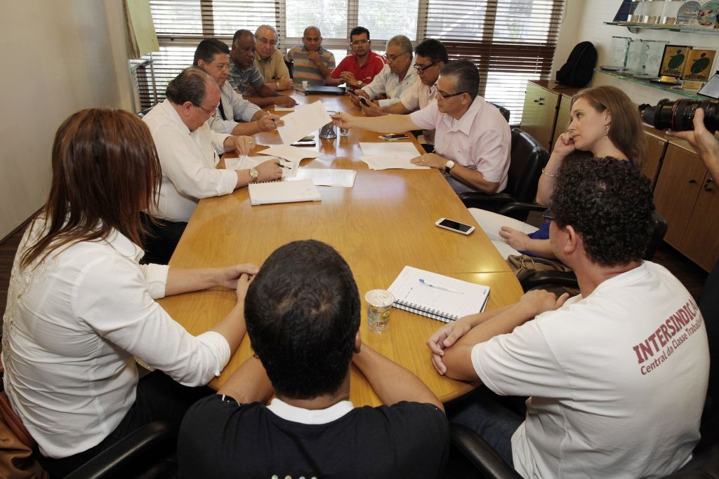 Entrega da pauta da campanha salarial do Setor Farmacêutico no