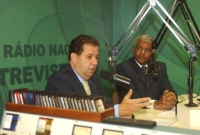 Ministro Carlos Lupi anuncia MP para legalizaÃ§Ã£o das centrais sindicais 