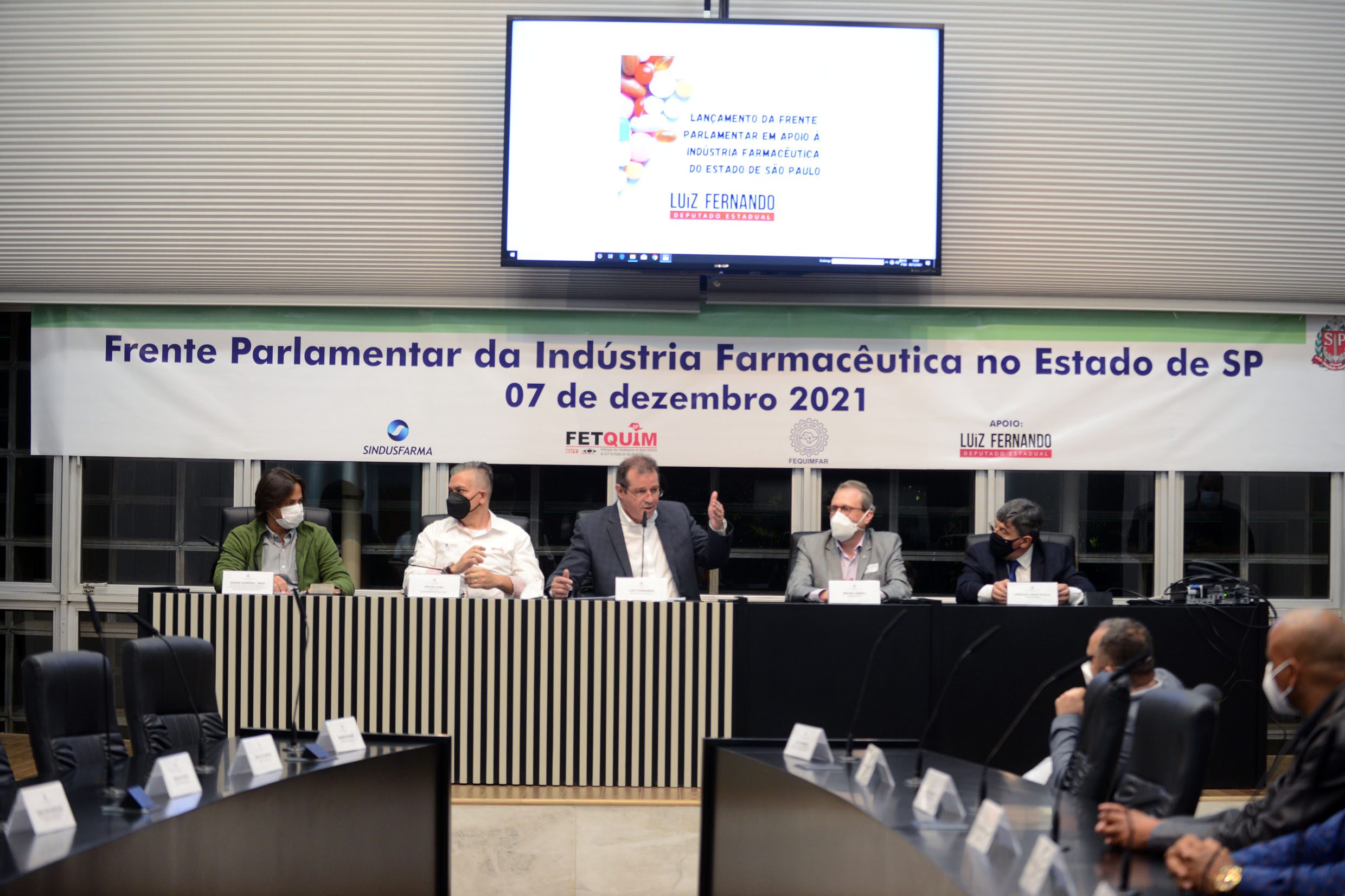 Lançada frente parlamentar em apoio à indústria farmacêutica no Estado ...