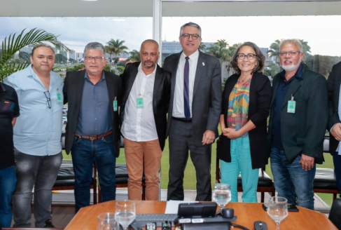 Lideranças sindicais entregam propostas para fortalecimento do ramo químico a autoridades em Brasília