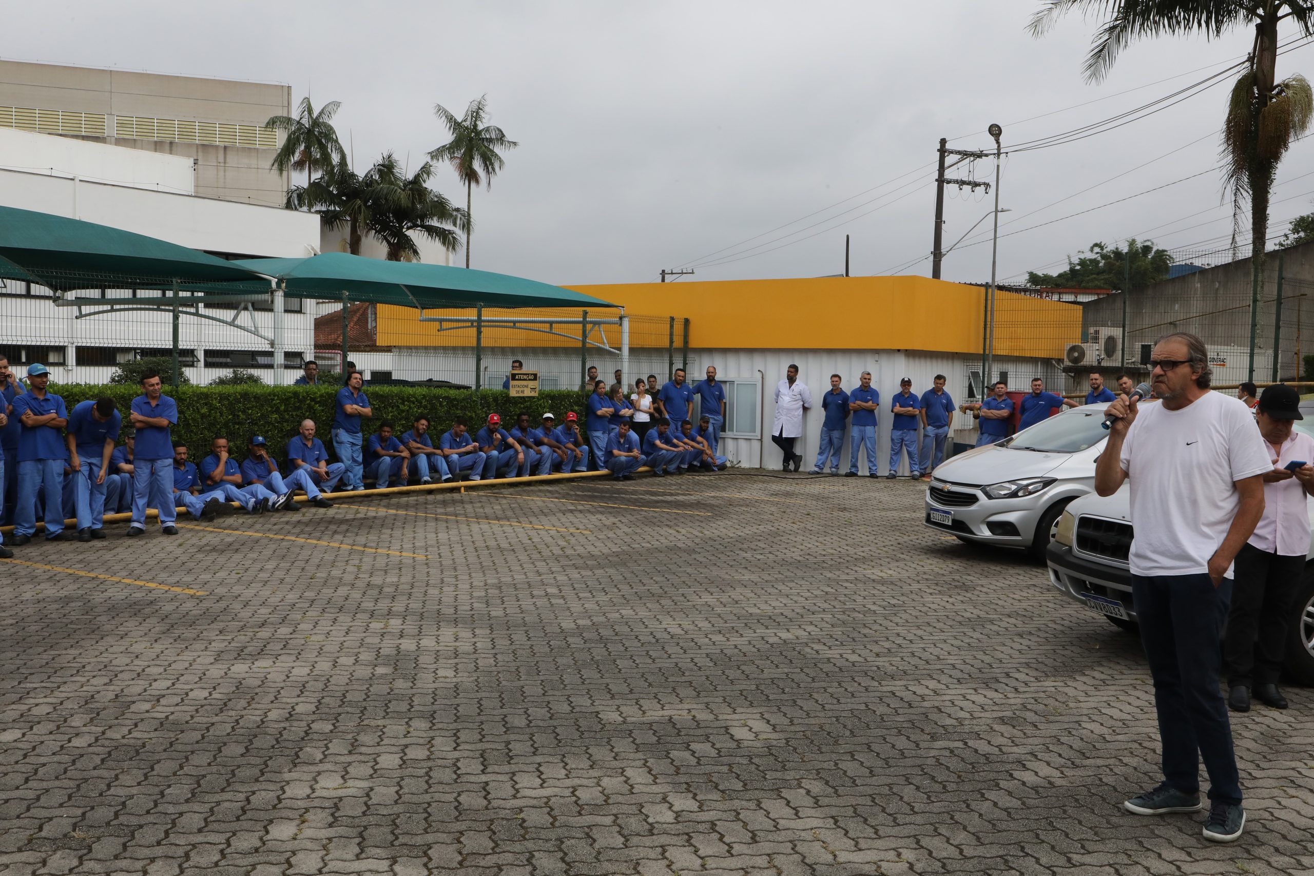 Assembleia na Acrilex   sobre PLR e reajustes. Estrada Galvão Bueno, 5.000 - Batistine, São Bernardo doCampo/SP. Fotos Dino Santos. Brasil_06_12_2023.