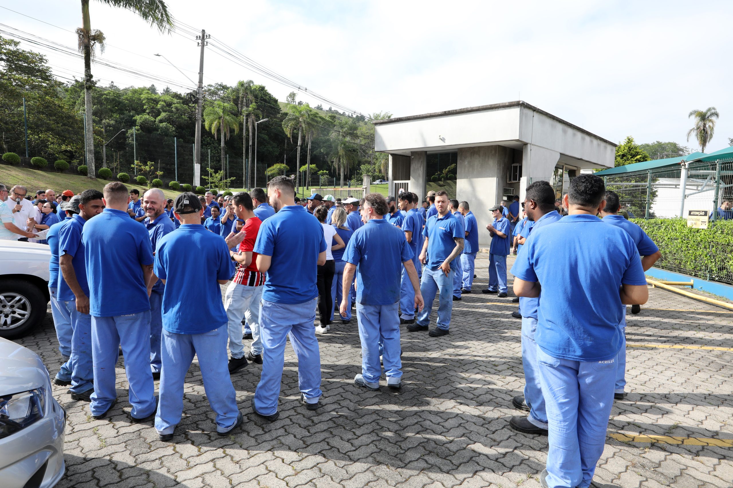 Assembleia na Acrilex   sobre PLR e reajustes. Estrada Galvão Bueno, 5.000 - Batistine, São Bernardo doCampo/SP. Fotos Dino Santos. Brasil_06_12_2023.