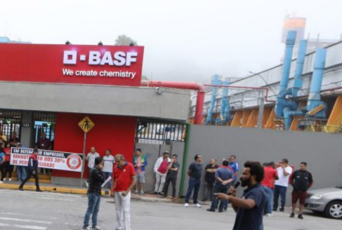 Periculosidade na BASF: fábrica da Suvinil parada devido vazamento de Acrilato de Butila