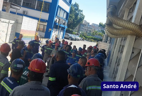 Em assembleias realizadas pelo Sindicato dos Químicos do ABC, os trabalhadores e trabalhadoras das unidades de Santo André, Mauá e São Bernardo do Campo da empresa AkzoNobel aprovaram a proposta negociada entre empresa e Sindicato do Programa de Participação e Resultados (PPR).