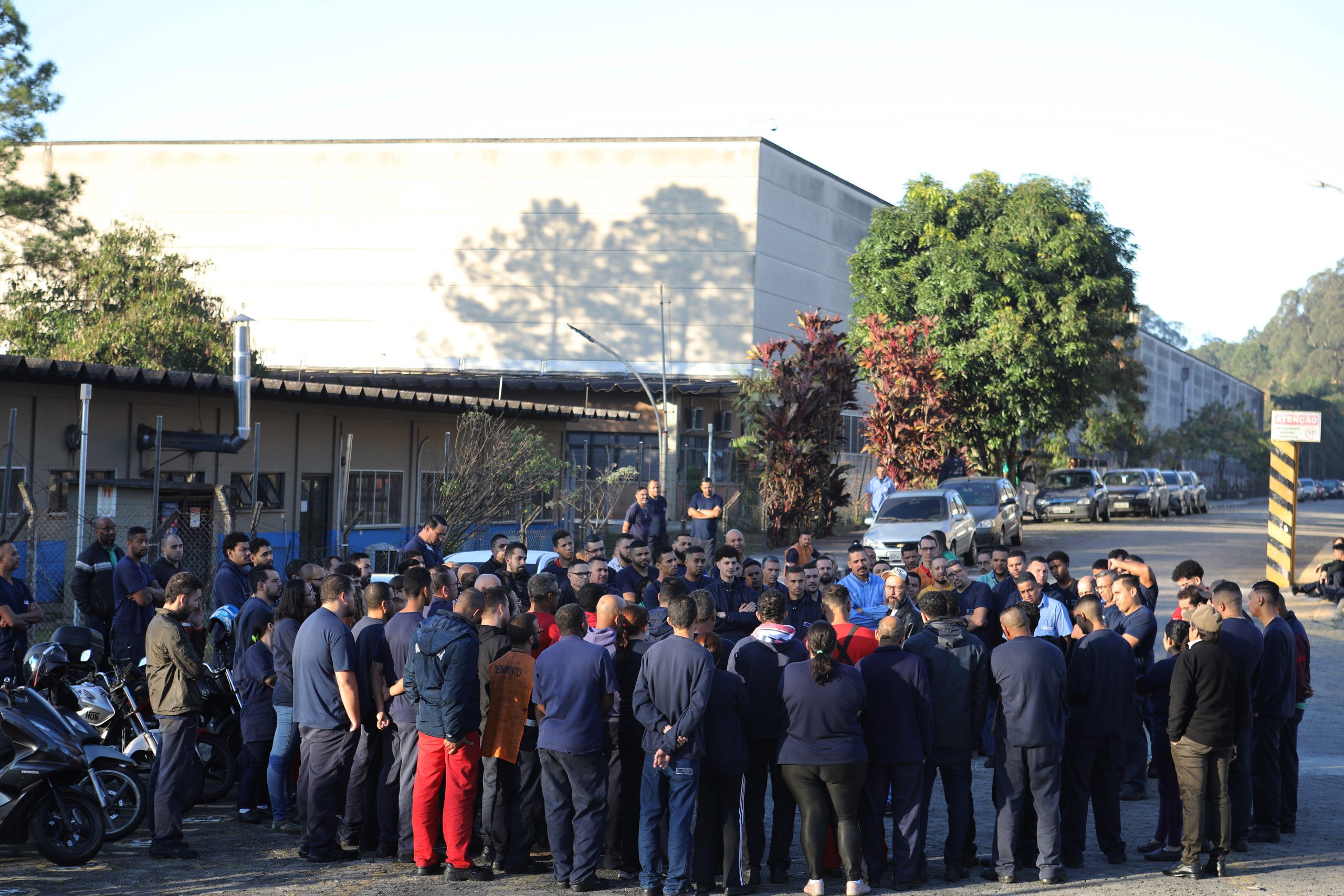 Assembleia sobre plano de saúde e cesta básica com os trabalhadores da Sankonfort Colhões  - Estrada Sadae Takagi, 1.500, Módulo 3 Galpão 2 – Bairro Cooperativa – São Bernardo do Campo / SP. Fotos Dino Santos. Brasil_13_06_2024