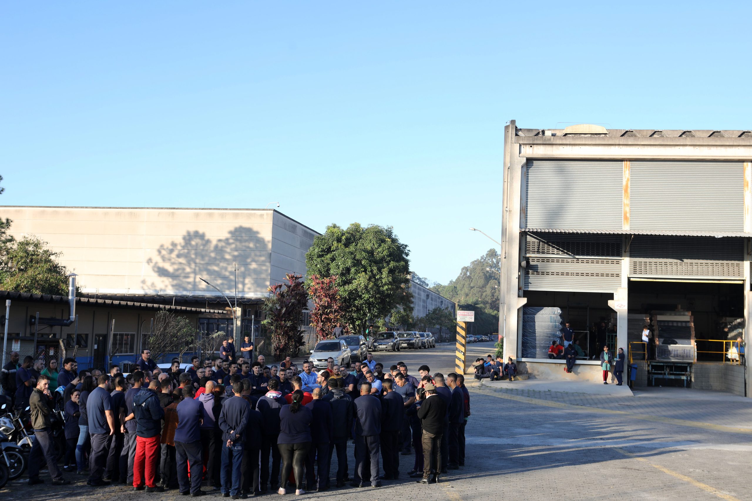 Assembleia sobre plano de saúde e cesta básica com os trabalhadores da Sankonfort Colhões  - Estrada Sadae Takagi, 1.500, Módulo 3 Galpão 2 – Bairro Cooperativa – São Bernardo do Campo / SP. Fotos Dino Santos. Brasil_13_06_2024