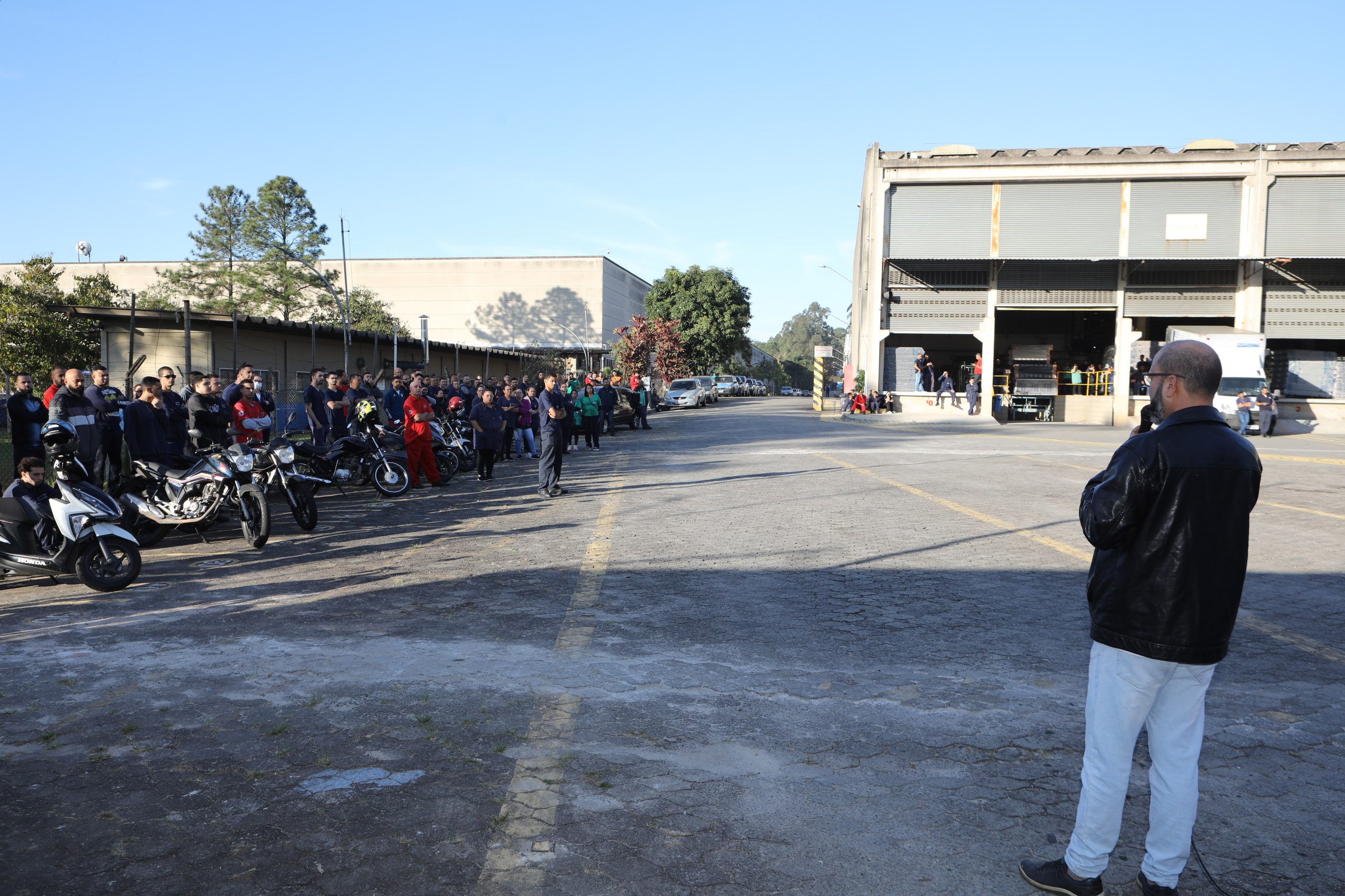 Assembleia na empresa Sankonfort Colhões com os trabalhadores sobre plano de saúde e cesta básica. Fotos Dino Santos. Brasil_20_06_2024. com os trabalhadores sobre plano de saúde e cesta básica. Fotos Dino Santos. Brasil_20_06_2024.