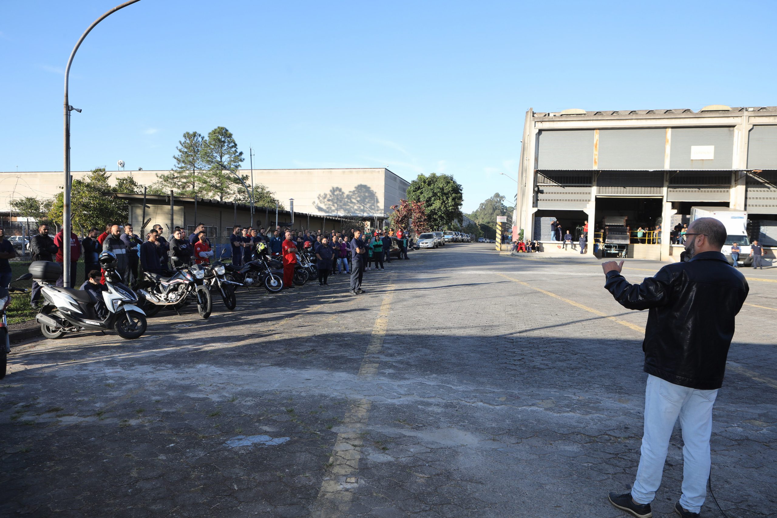 Assembleia na empresa Sankonfort Colhões com os trabalhadores sobre plano de saúde e cesta básica. Fotos Dino Santos. Brasil_20_06_2024. com os trabalhadores sobre plano de saúde e cesta básica. Fotos Dino Santos. Brasil_20_06_2024.