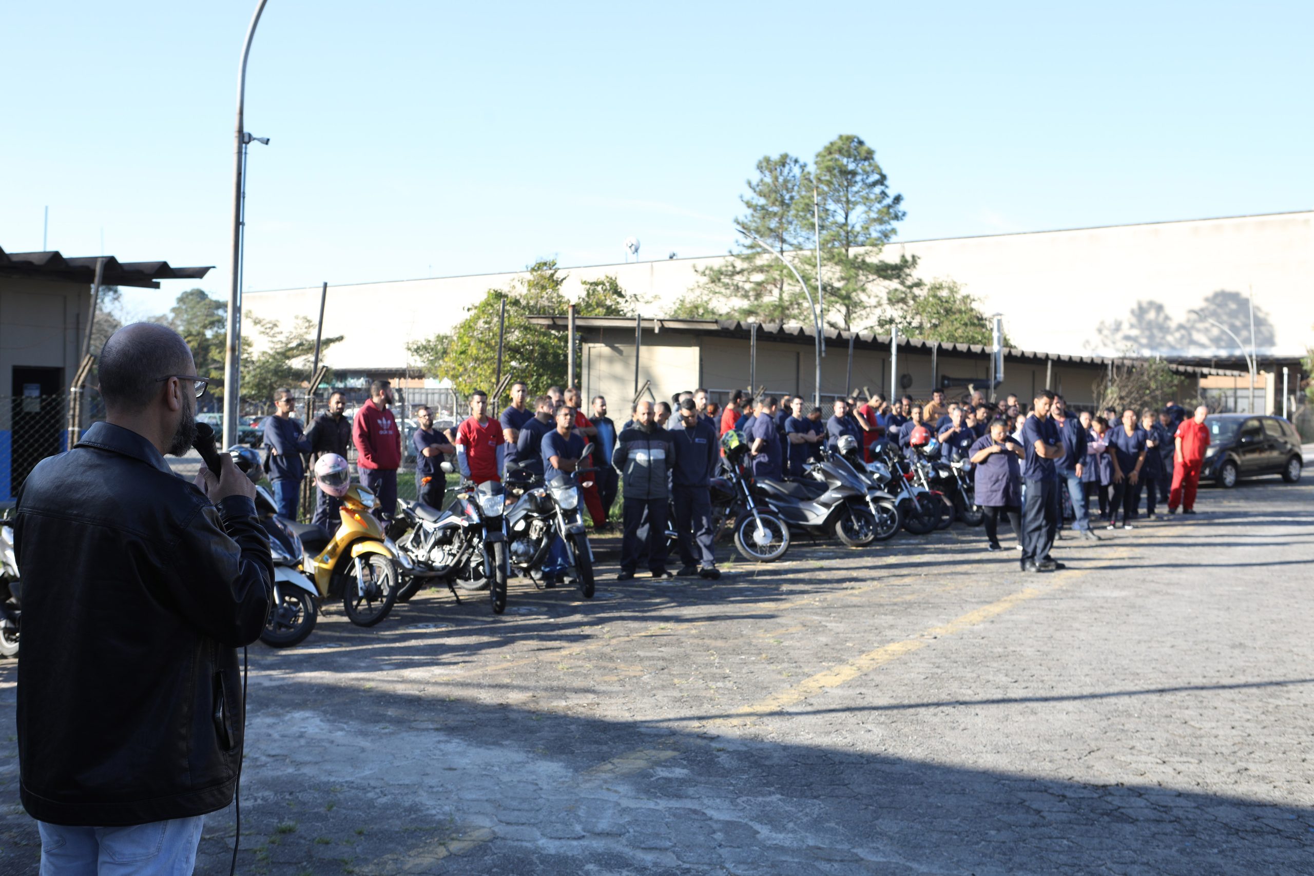 Assembleia na empresa Sankonfort Colhões com os trabalhadores sobre plano de saúde e cesta básica. Fotos Dino Santos. Brasil_20_06_2024. com os trabalhadores sobre plano de saúde e cesta básica. Fotos Dino Santos. Brasil_20_06_2024.