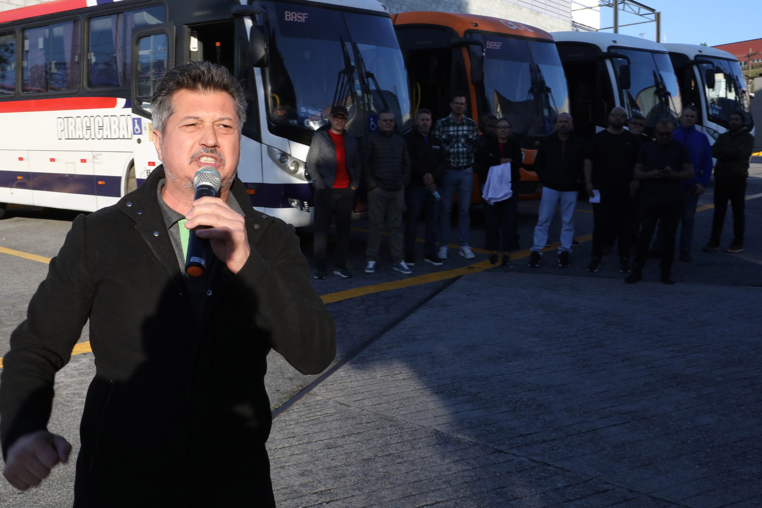 Ato de apoio à luta dos trabalhadores e trabalhadoras do Setor de Tintas Automotivas da BASF Demarchi com a participação de dirigentes internacionais da América do Sul e vários sindicatos da região, como Gráficos e Metalúrgicos, além das Federações Químicas e Metalúrgica de SP e CNQ. Fotos Dino Santos. Brasil_21_06_2024