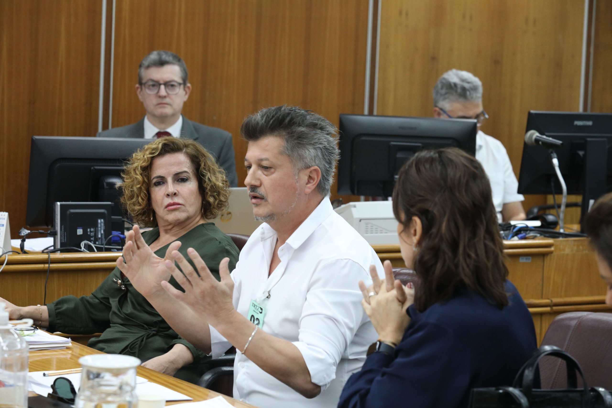 Audiência no Tribunal Regional do Trabalho (TRT ) sobre a greve dos trabalhadores do setor de tintas automotiva. Fotos Dino Santos.