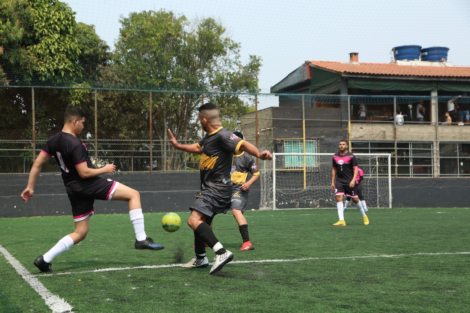 Diversão e muita bola rolando nas finais da 3ª Copa Química entre Empresas