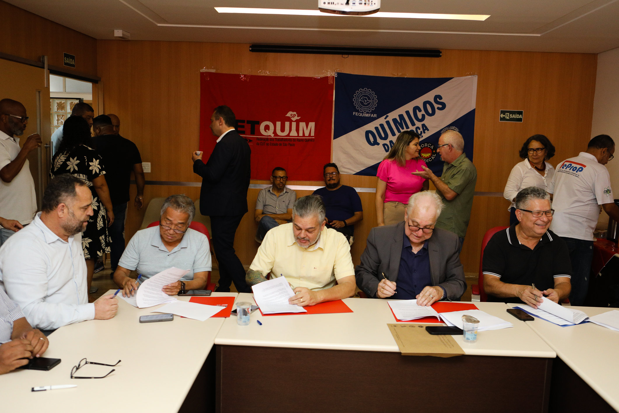 Assinatura da convenção coletiva de 2024/2025 realizada na |Sede do Sindicato dos Químicos de São Paulo. Rua Tamandaré, 348 - Liberdade, São Paulo. Fotos Dino Santos. Brasil_12_11_2024.