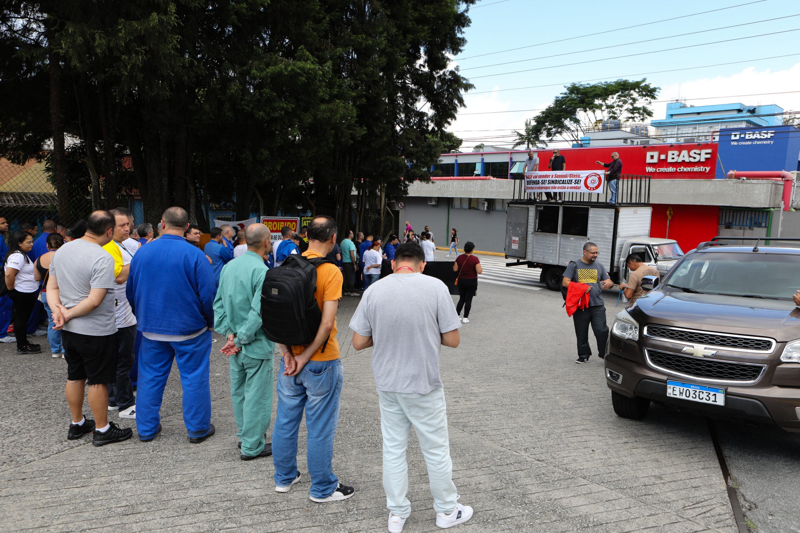 Assembleia decisiva na empresa BASF sobre o Acordo Coletivo de Transição. Av. Ângelo Demarchi, 123 - Demarchi, São Bernardo do Campo - SP. Fotos Dino Santos. Brasil_12_12_2024.