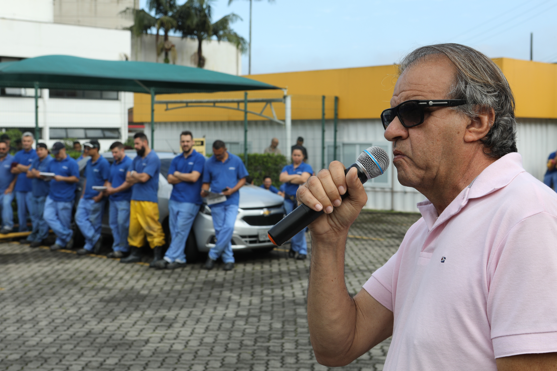 Assembleia na Acrilex sobre PLR, jornada de trabalho, tiket alimentação. Estrada Galvão Bueno, 5000 - Batistini, São Bernardo do Campo - SP. Fotos Dino Santos. Brasil_06_12_2024.