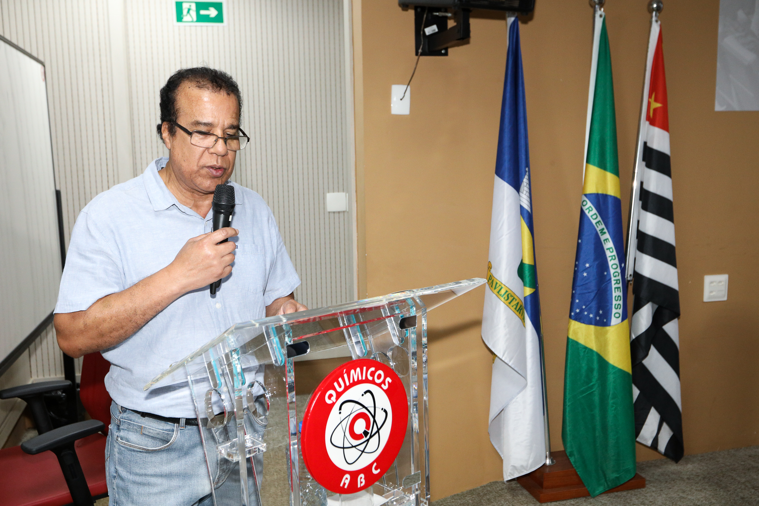 Análise de conjunto com Zé Dirceu no Sindicato dos químicos do ABC. Rua Senador Flaquer, 813 - Centro de Santo André/SP. Fotos Dino Santos. Brasil_10_02_2025.