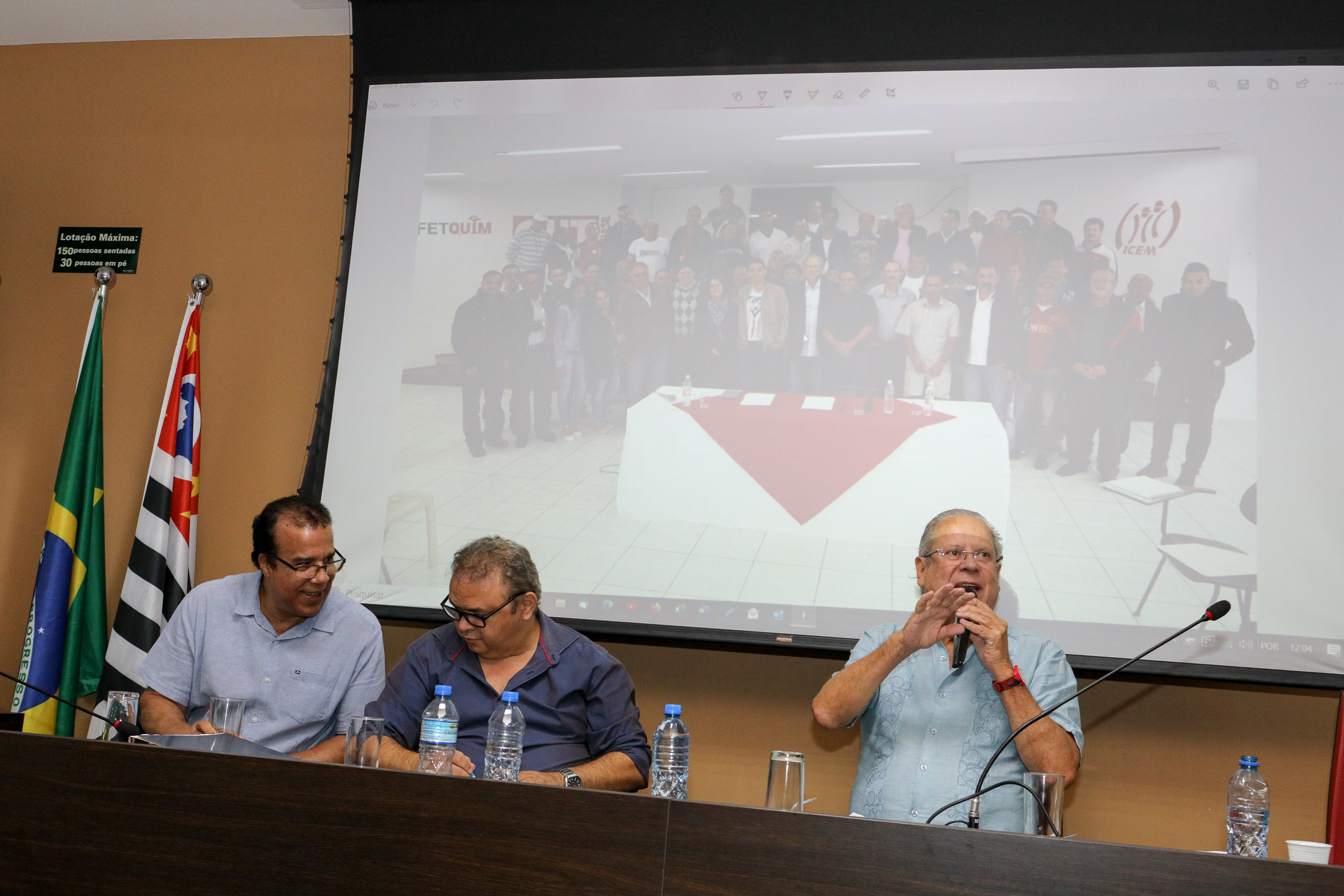 Análise de conjunto com Zé Dirceu no Sindicato dos químicos do ABC. Rua Senador Flaquer, 813 - Centro de Santo André/SP. Fotos Dino Santos. Brasil_10_02_2025.