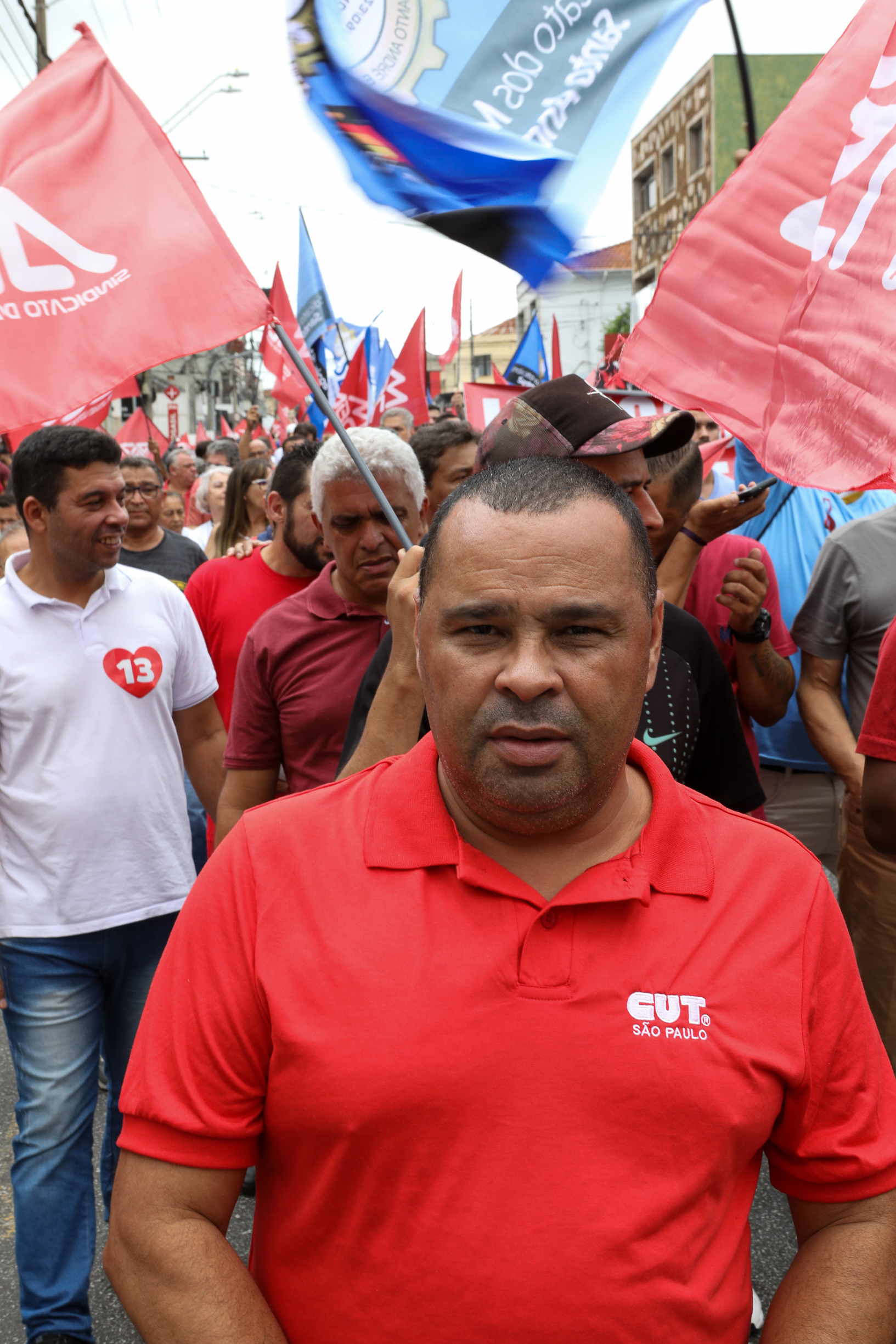 Ato em Defesa da Classe Trabalhadora para reivindicar um Brasil menos desigual e o respeito aos direitos de todos os trabalhadores concentração em frente o Sindicato dos Metalúrgicos e passeata na Rua Marechal Deodora no Centro de SBC. Fotos Dino Santos_14_03_2025.