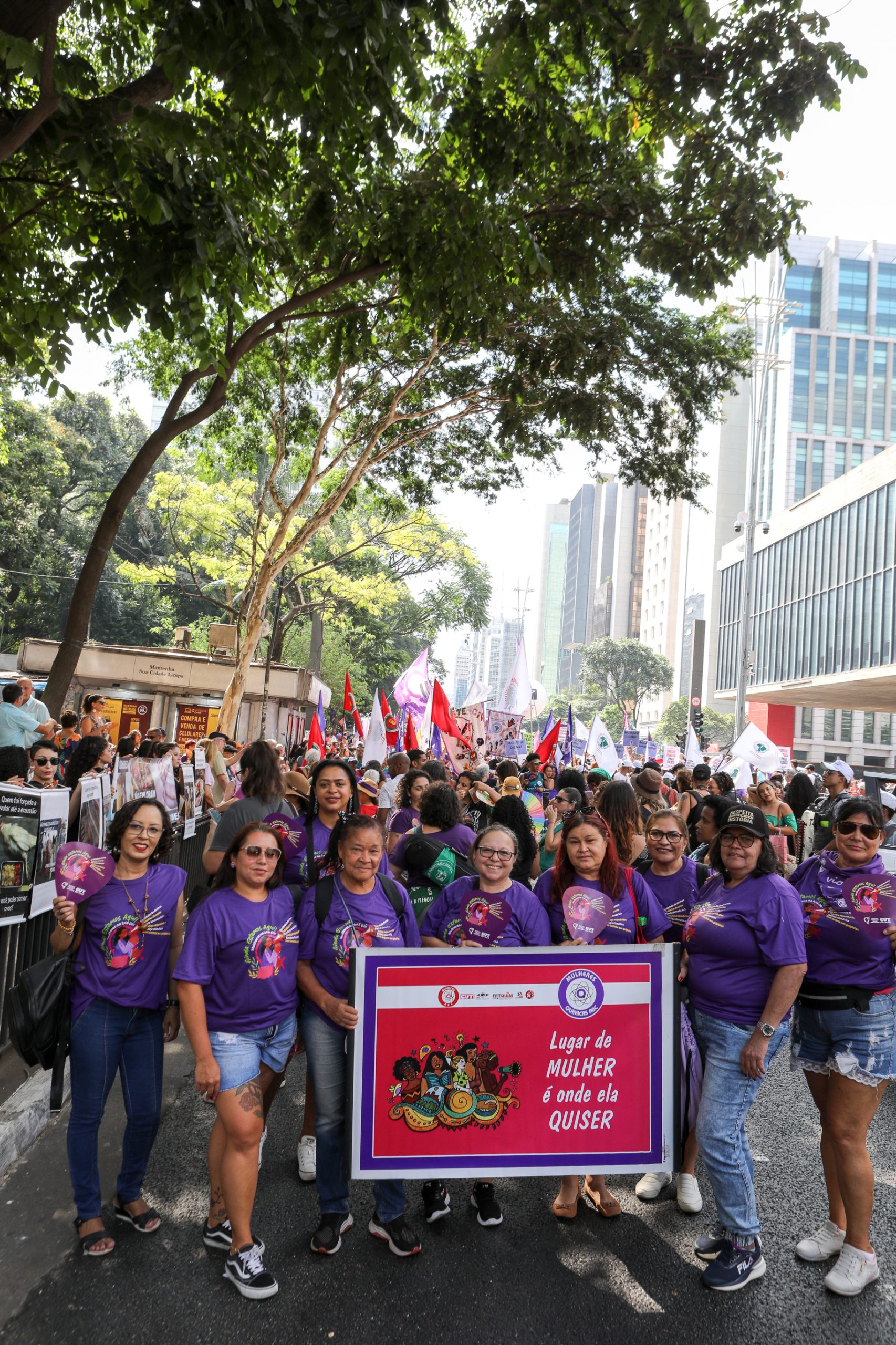 Dia Internacional das Mulheres ato na Av. Paulista concentração em frente o Banco Central e passeata até a Praça Osvaldo Cruz. Fotos Dino Santos. Brasil_08_03_2025.