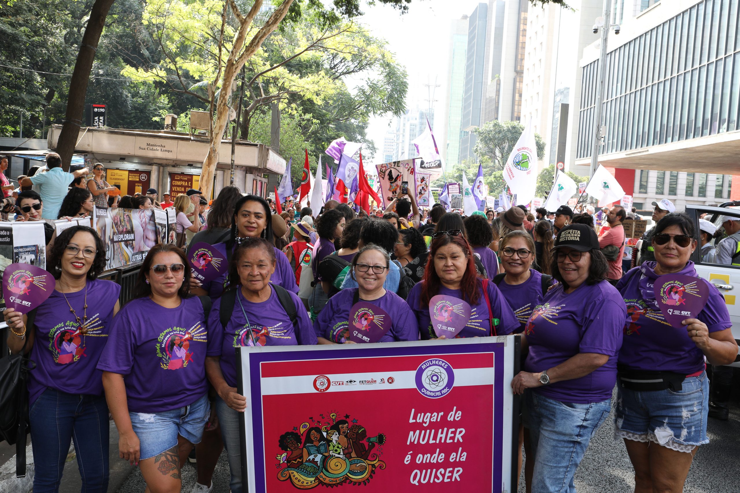 Dia Internacional das Mulheres ato na Av. Paulista concentração em frente o Banco Central e passeata até a Praça Osvaldo Cruz. Fotos Dino Santos. Brasil_08_03_2025.