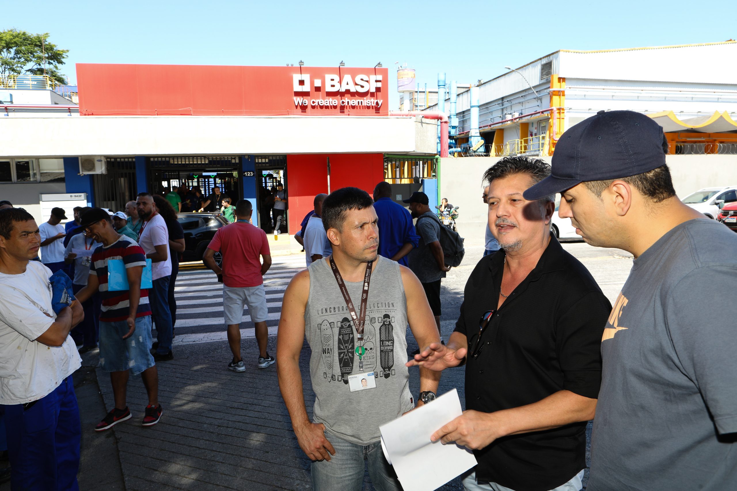 Assembleia de PLR realizada na Portaria 2 com os três turnos e admistrativo. Fotos Dino Santos. Brasil_06_03_2025.