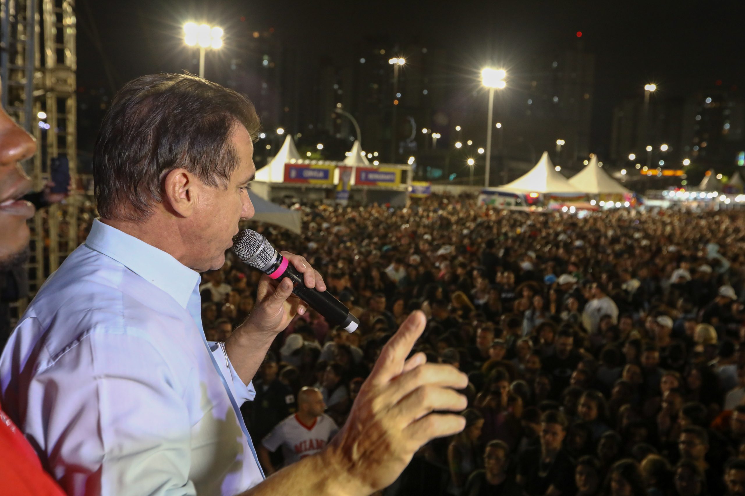 1º de Maio no ABC com slogan redução de jornada sem redução salarial, o fim da escala 6 X 1 e a isenção do imposto de renda para quem ganha R$ 5 mil e 100 anos de lutas e conquistas realizado no Paço Municipal de São Bernardo do Campo/SP. Fotos Dino Santos. Brasil_01_05_2025.