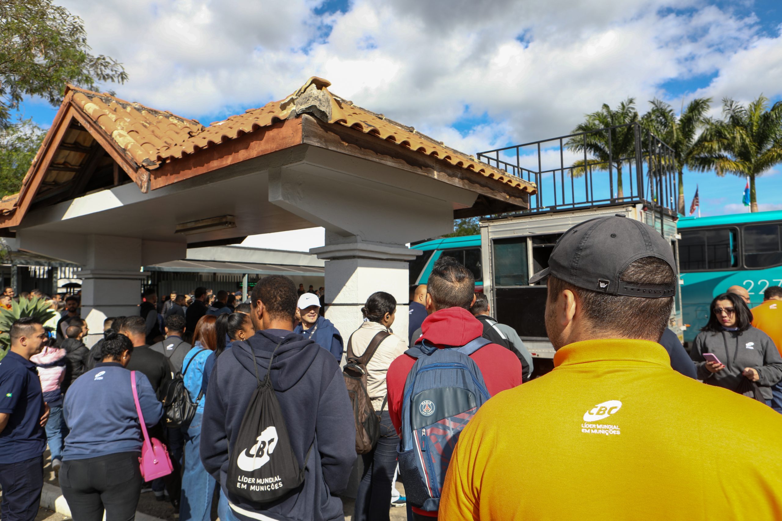 Assembleia com os trabalhadores (as) para esclarecer sobre participação nos lucros e resultado (PLR) de 2025 na empresa CBC. Avenida Humberto de Campos 3220 - Bocaina. Ribeirão Pires/ SP. Fotos Dino Santos. Brasil_13_06_2025.