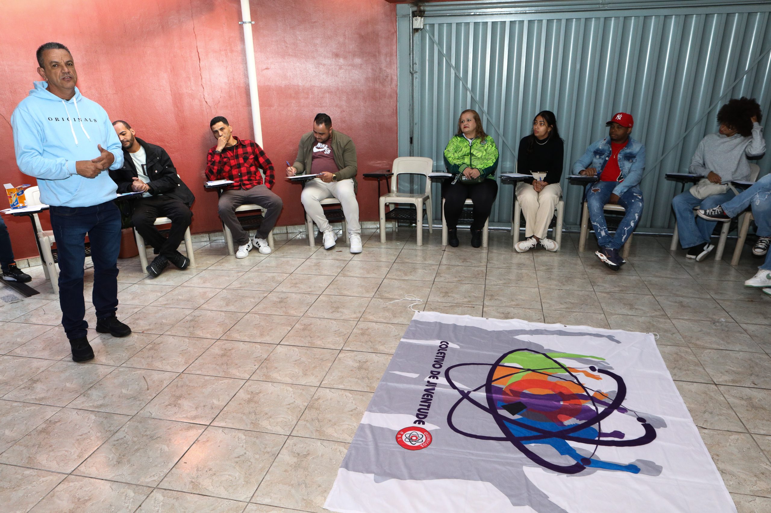 Reunião com a juventude para debate seus direitos e o mercado de trabalho na Regional de Diadema. Rua dos Brilhantes, 232 - Jardim Donini - Centro de Diadema-SP. Fotos Dino Santos. Brasil_19_07_2025.
