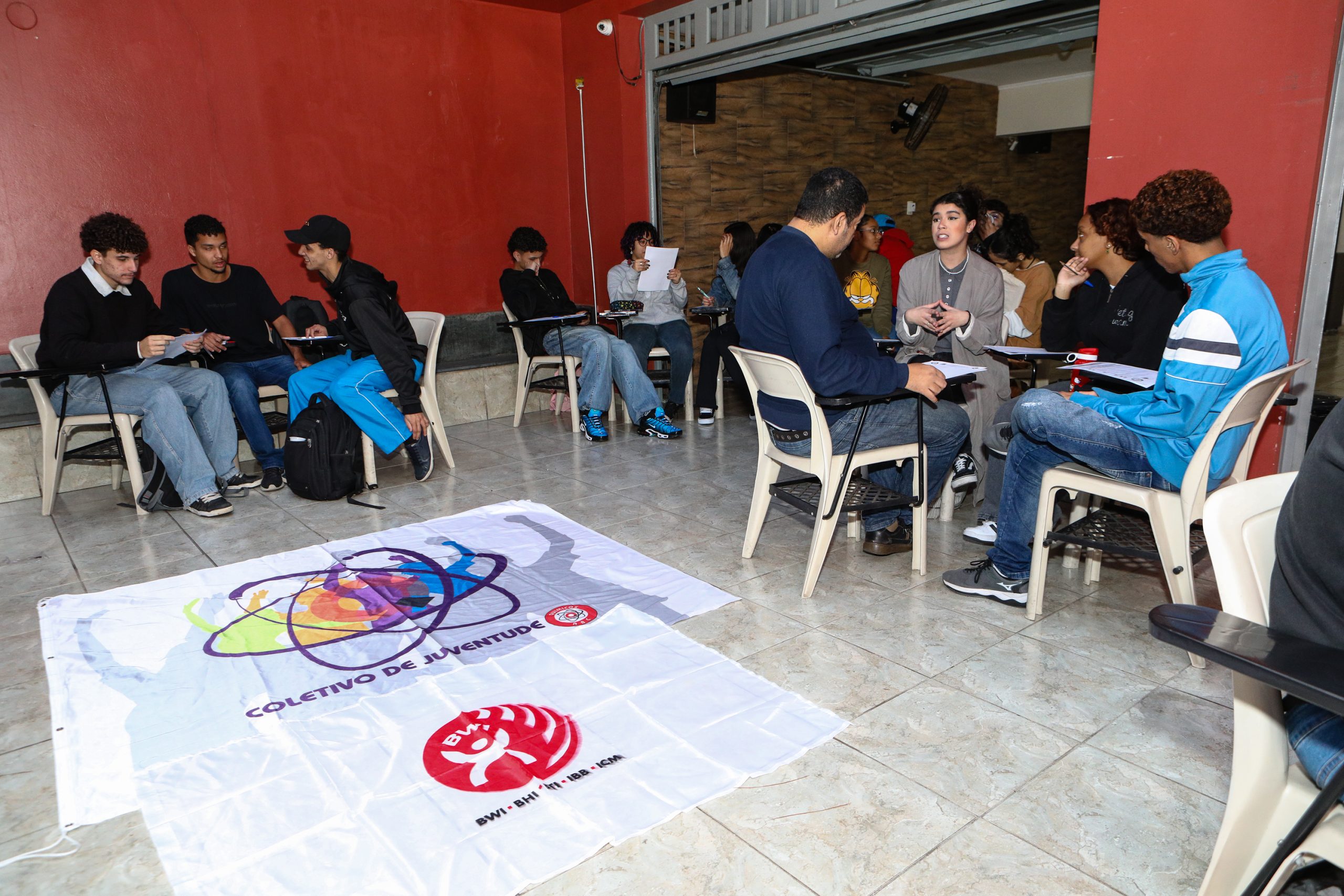 Reunião com a juventude para debate seus direitos e o mercado de trabalho na Regional de Diadema. Rua dos Brilhantes, 232 - Jardim Donini - Centro de Diadema-SP. Fotos Dino Santos. Brasil_19_07_2025.