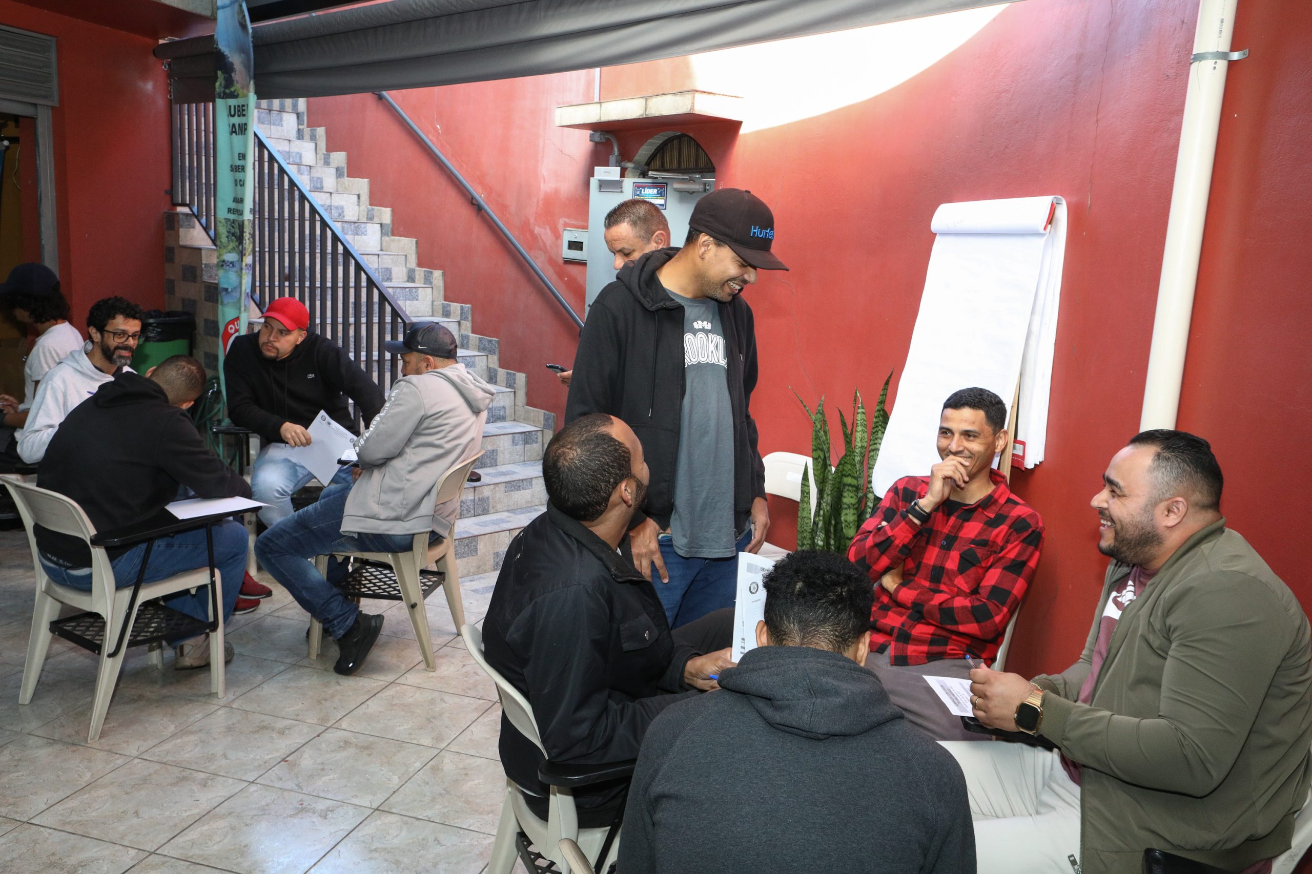 Reunião com a juventude para debate seus direitos e o mercado de trabalho na Regional de Diadema. Rua dos Brilhantes, 232 - Jardim Donini - Centro de Diadema-SP. Fotos Dino Santos. Brasil_19_07_2025.
