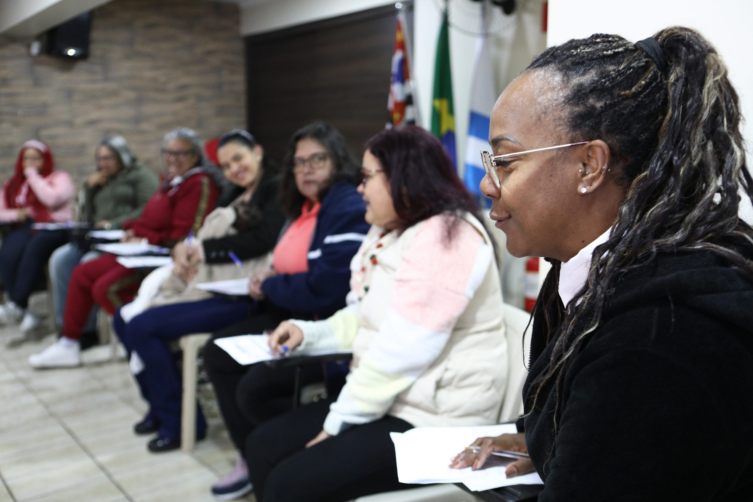 Roda de conversa entre Mulheres Químicas do ABC com o tema. Democracia, conquista e protagonismo feminino realizado na regional de Diadema. Rua dos Brilhantes - Centro de Diadema/SP. Fotos Dino Santos. Brasil_05_07_2025.