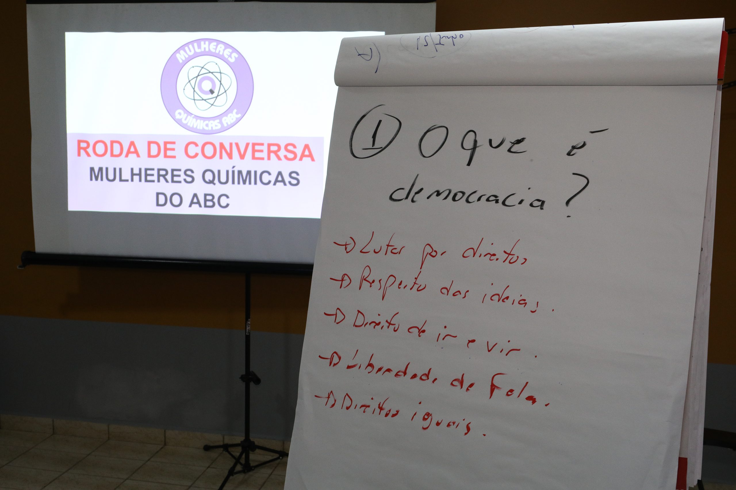 Roda de conversa entre Mulheres Químicas do ABC com o tema. Democracia, conquista e protagonismo feminino realizado na regional de Diadema. Rua dos Brilhantes - Centro de Diadema/SP. Fotos Dino Santos. Brasil_05_07_2025.
