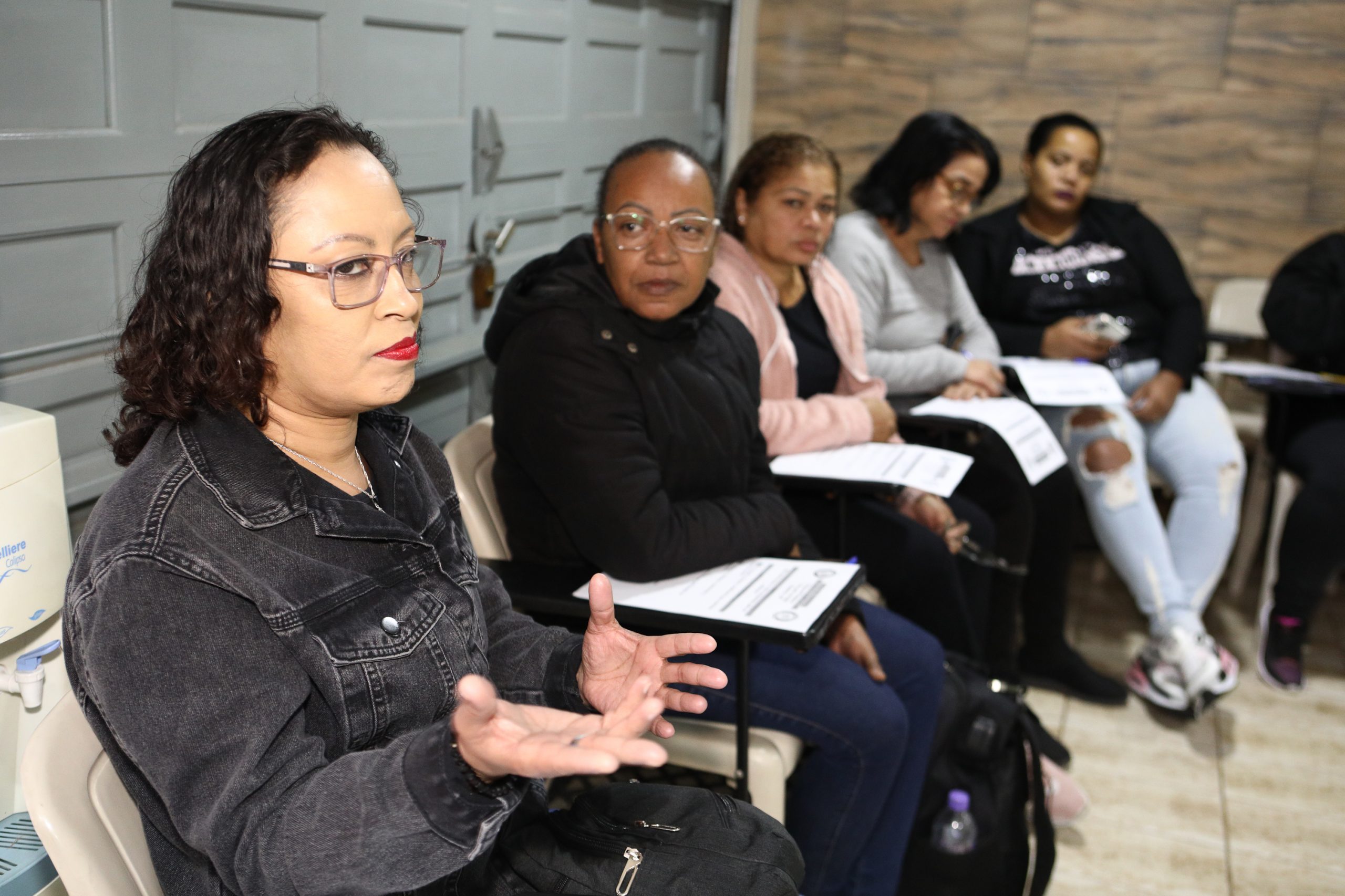 Roda de conversa entre Mulheres Químicas do ABC com o tema. Democracia, conquista e protagonismo feminino realizado na regional de Diadema. Rua dos Brilhantes - Centro de Diadema/SP. Fotos Dino Santos. Brasil_05_07_2025.