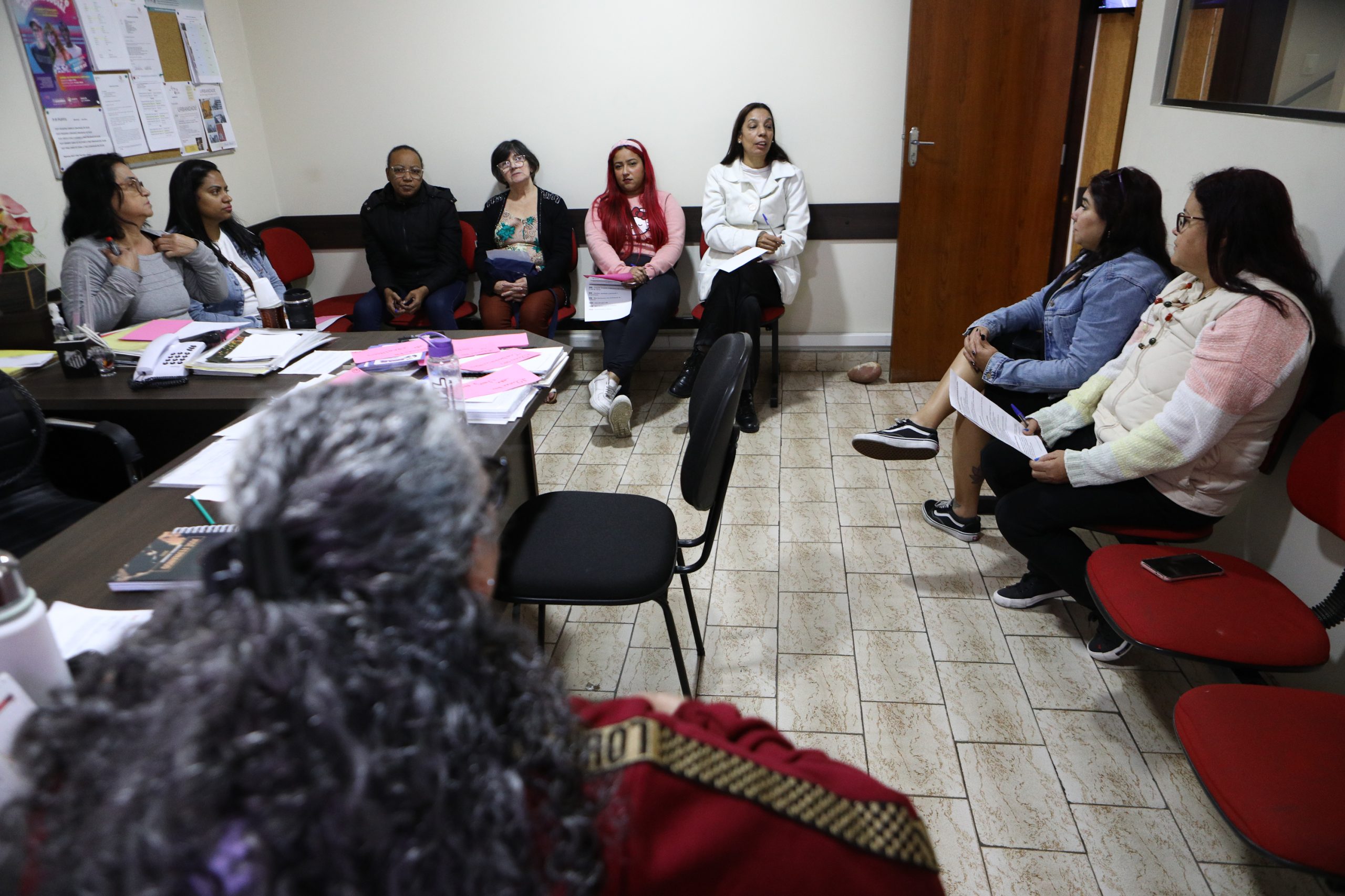 Roda de conversa entre Mulheres Químicas do ABC com o tema. Democracia, conquista e protagonismo feminino realizado na regional de Diadema. Rua dos Brilhantes - Centro de Diadema/SP. Fotos Dino Santos. Brasil_05_07_2025.