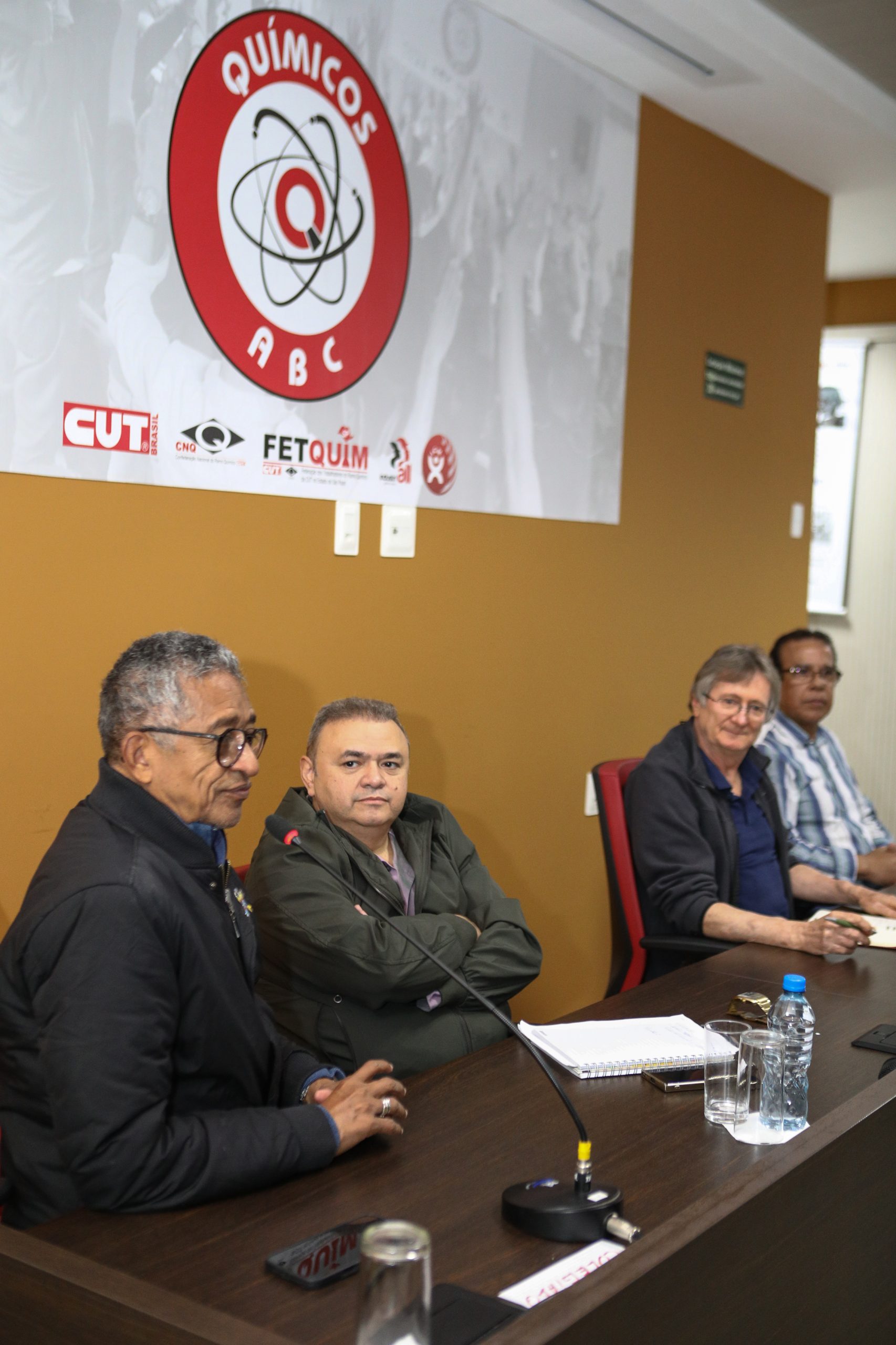 Palestra como Prof. Dr. José Dari Krein Especialista da Unicamp fala sobre enfraquecimento sindical, informalidade e desafios para a mobilização. Fotos Dino Santos. Brasil_07_07_2025.