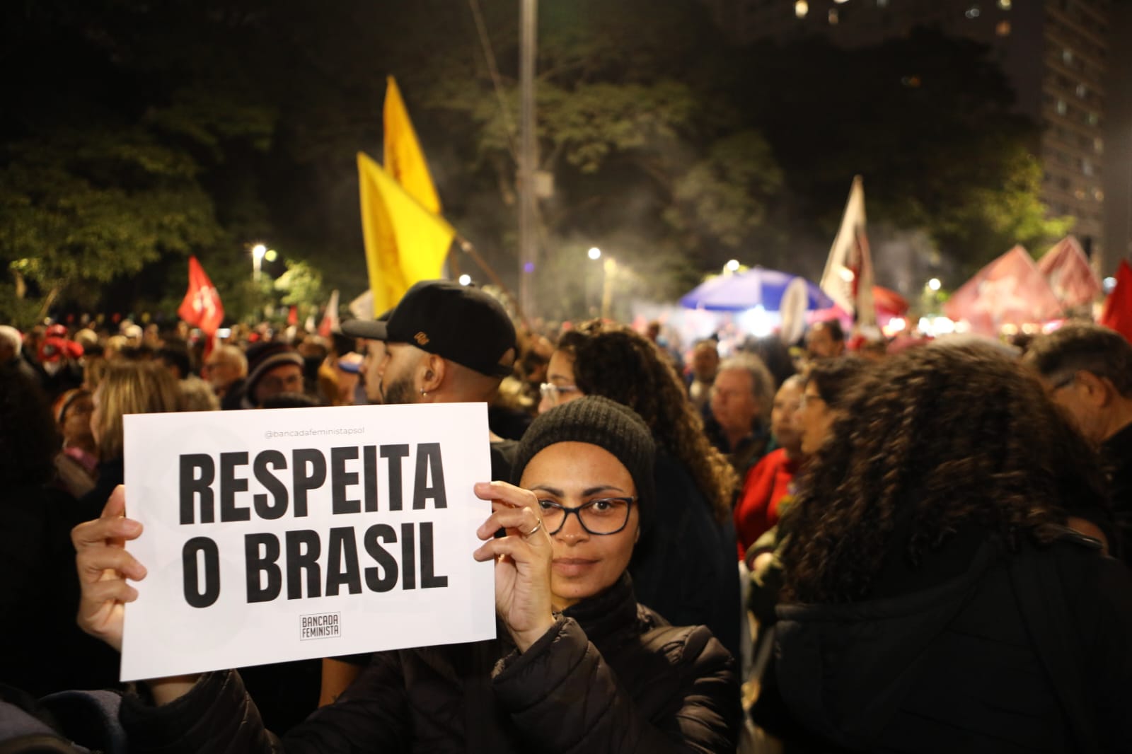 Milhares de pessoas se reúnem na Paulista pelo fim da escala 6×1, taxação dos super-ricos e defesa da soberania