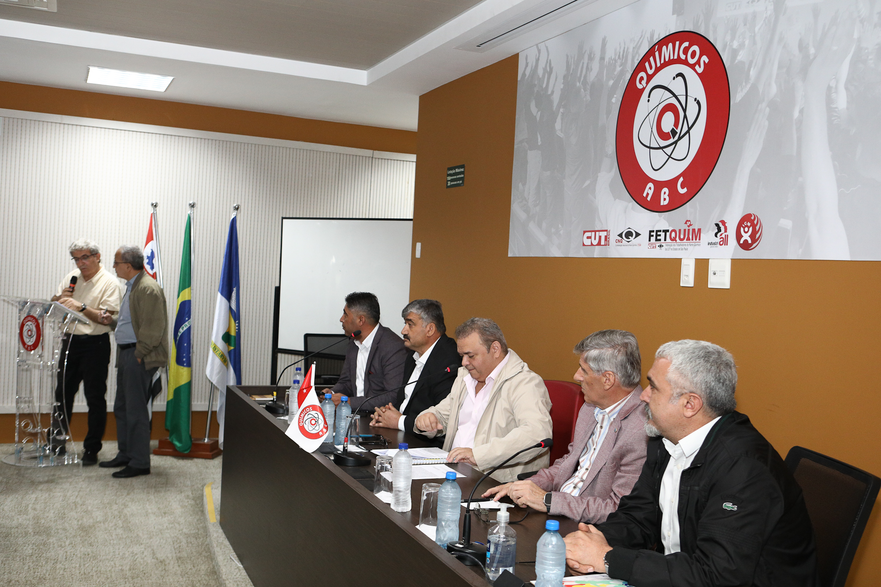 Visita da delegação Turca no colegiado da direção na Sede do Sindicato. Rua Senador Flaquer, 813 - Centro de Santo André-SP. Fotos Dino Santos. Brasil_04_08_2025.