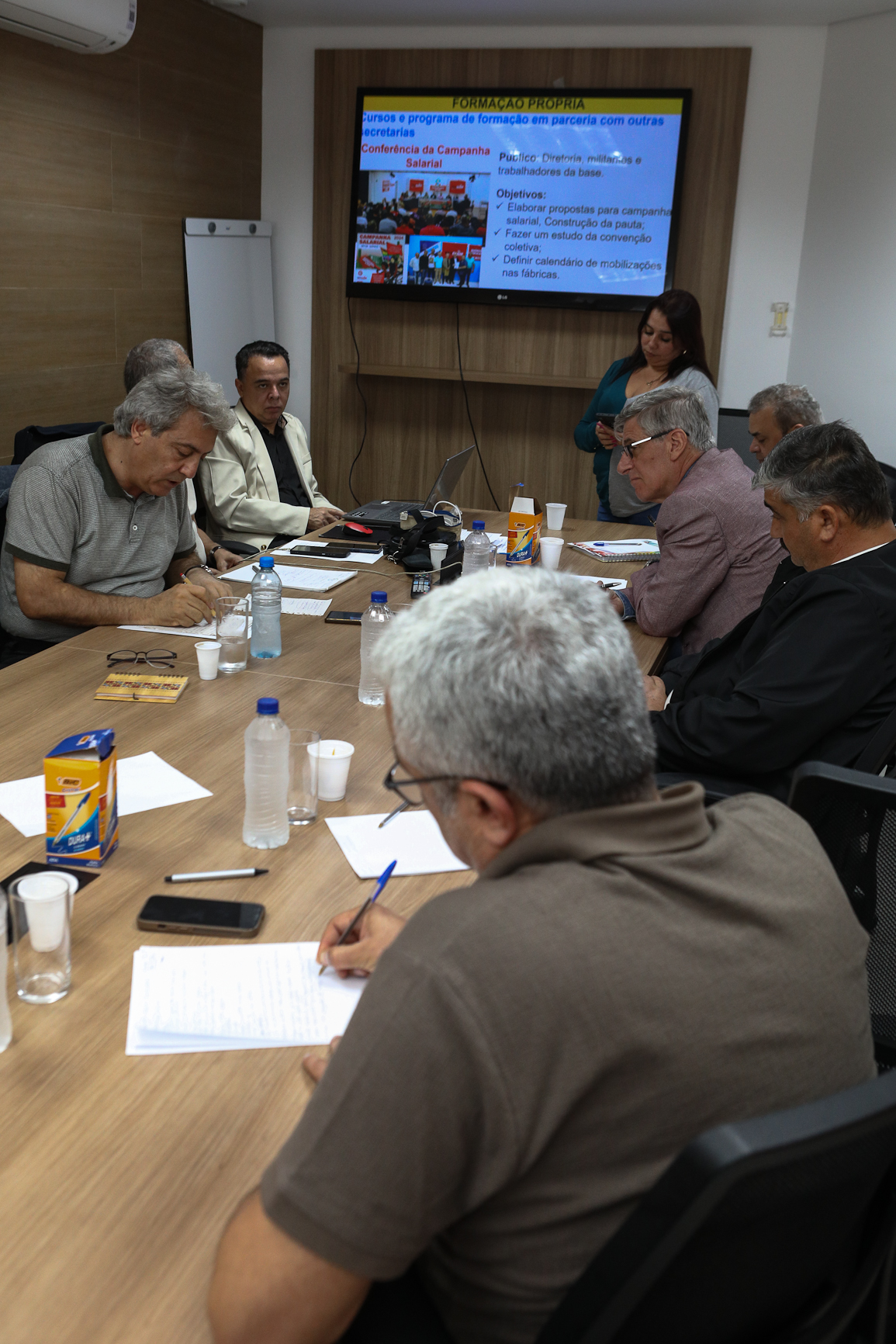 Intercambio com a delegação Turca no Sindicato dos Químicos do ABC para trocar experiência na formação de novos dirigentes na Sede do Sindicato. Rua Senador Fláquer, 813 - Centro de Santo André-SP. Fotos Dino Santos. Brasil_06_08_2025.