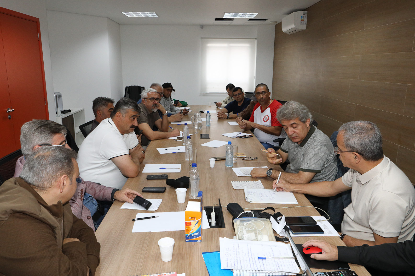 Intercambio com a delegação Turca no Sindicato dos Químicos do ABC para trocar experiência na formação de novos dirigentes na Sede do Sindicato. Rua Senador Fláquer, 813 - Centro de Santo André-SP. Fotos Dino Santos. Brasil_06_08_2025.