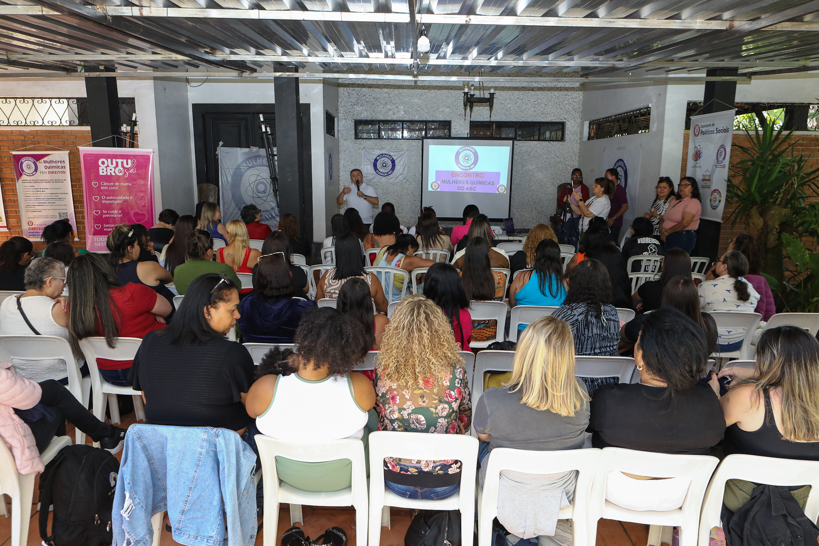 Encerramento do encontro das mulheres trabalhadoras químicas do abc realizado na Chácara Fortaleza. Rua José Marion, 597 - Finco, São Bernardo do Campo-SP. Fotos Dino Santos. Brasil_25_10_2025.