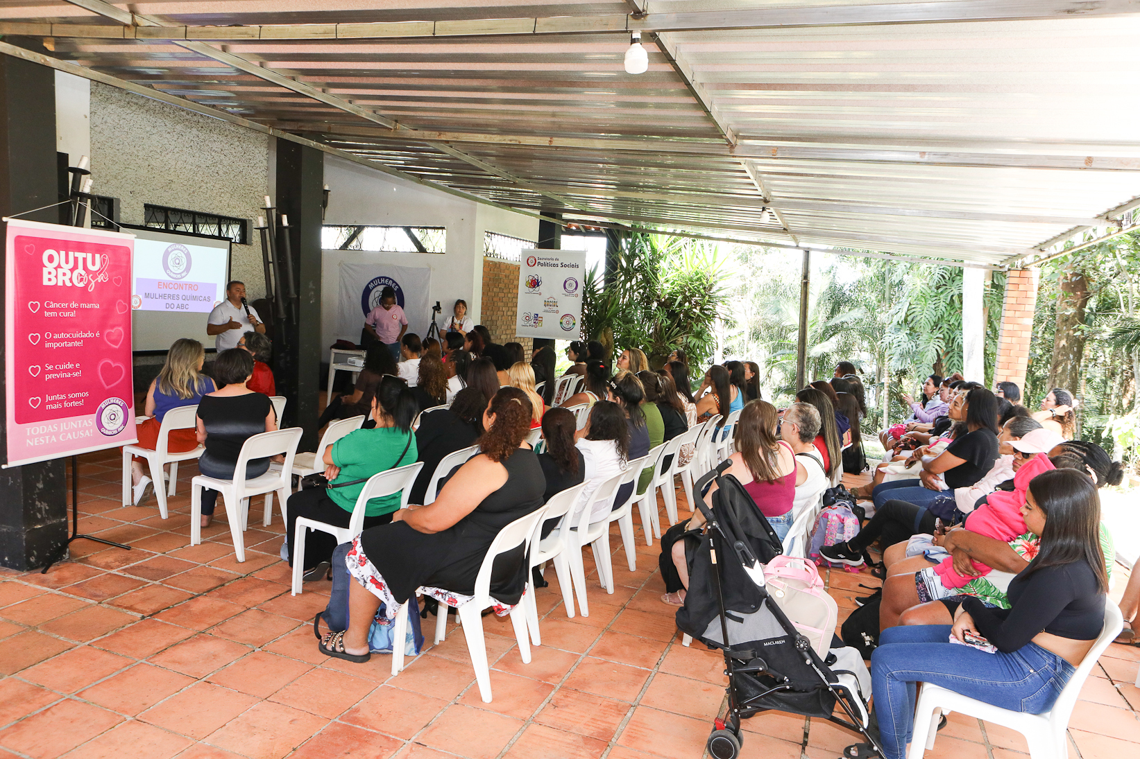 Encerramento do encontro das mulheres trabalhadoras químicas do abc realizado na Chácara Fortaleza. Rua José Marion, 597 - Finco, São Bernardo do Campo-SP. Fotos Dino Santos. Brasil_25_10_2025.