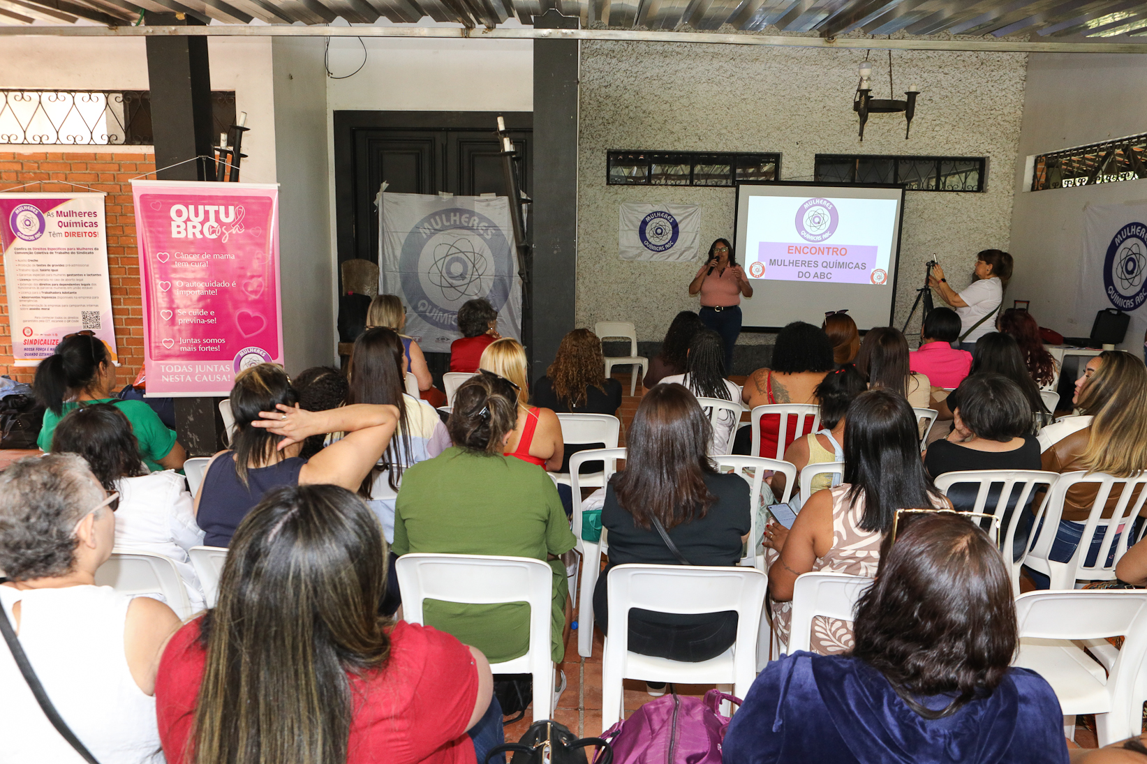 Encerramento do encontro das mulheres trabalhadoras químicas do abc realizado na Chácara Fortaleza. Rua José Marion, 597 - Finco, São Bernardo do Campo-SP. Fotos Dino Santos. Brasil_25_10_2025.
