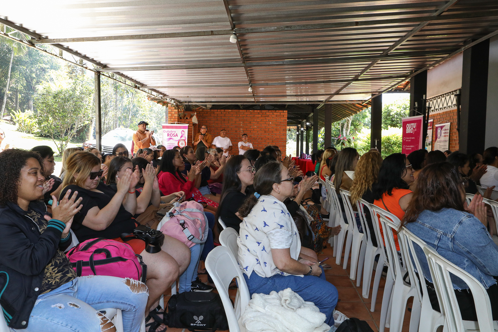 Encerramento do encontro das mulheres trabalhadoras químicas do abc realizado na Chácara Fortaleza. Rua José Marion, 597 - Finco, São Bernardo do Campo-SP. Fotos Dino Santos. Brasil_25_10_2025.