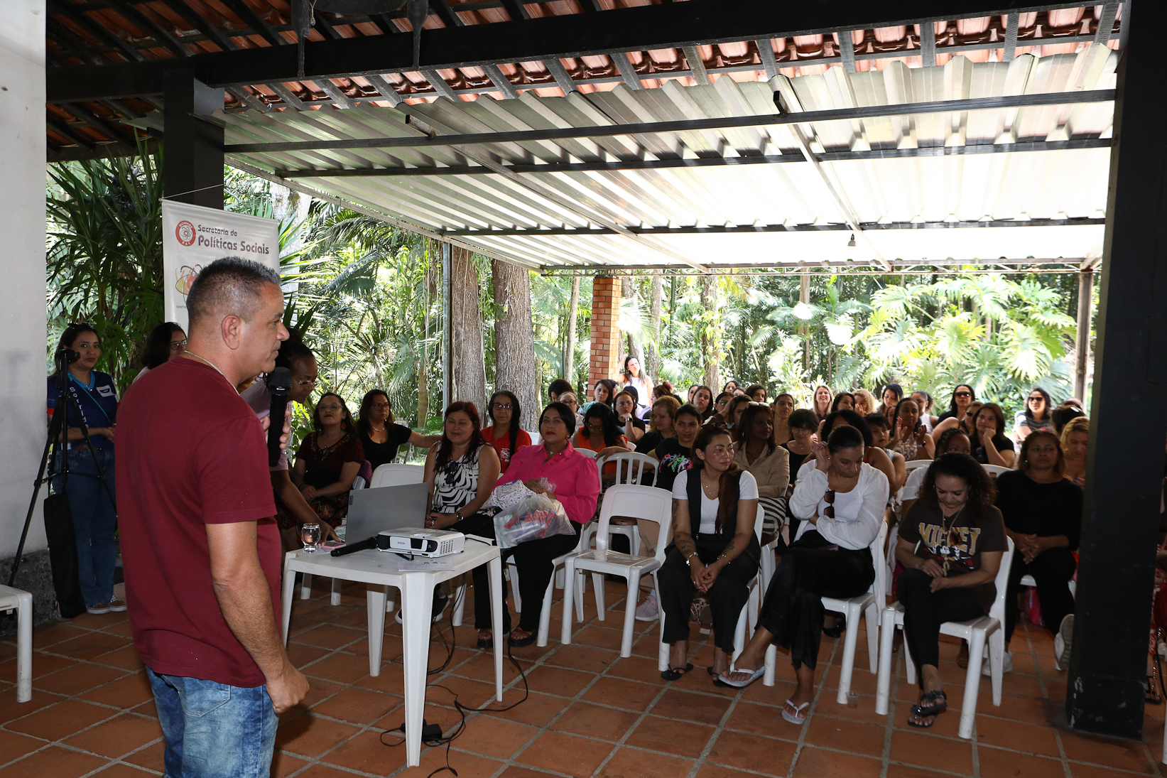 Encerramento do encontro das mulheres trabalhadoras químicas do abc realizado na Chácara Fortaleza. Rua José Marion, 597 - Finco, São Bernardo do Campo-SP. Fotos Dino Santos. Brasil_25_10_2025.