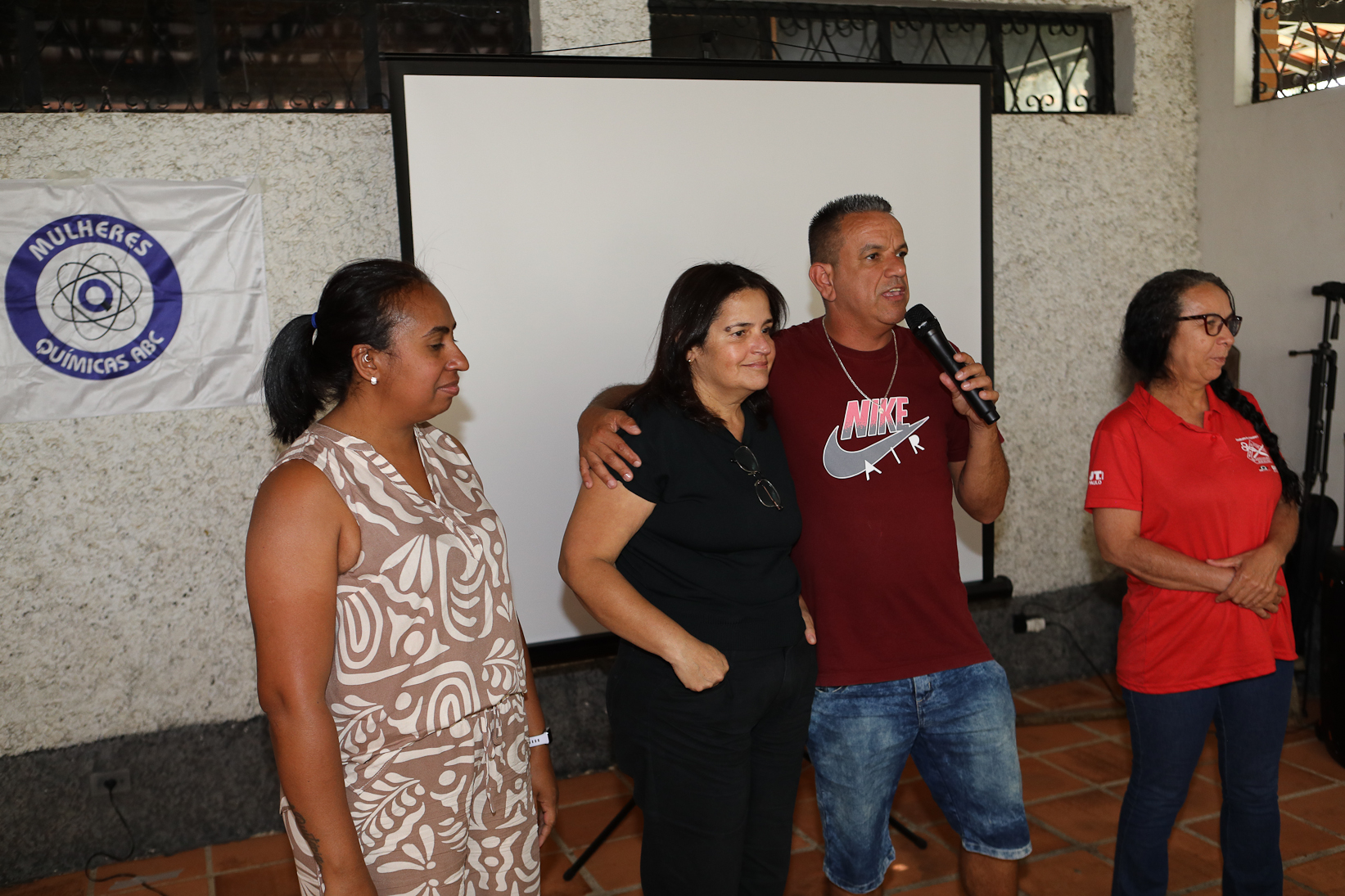 Encerramento do encontro das mulheres trabalhadoras químicas do abc realizado na Chácara Fortaleza. Rua José Marion, 597 - Finco, São Bernardo do Campo-SP. Fotos Dino Santos. Brasil_25_10_2025.