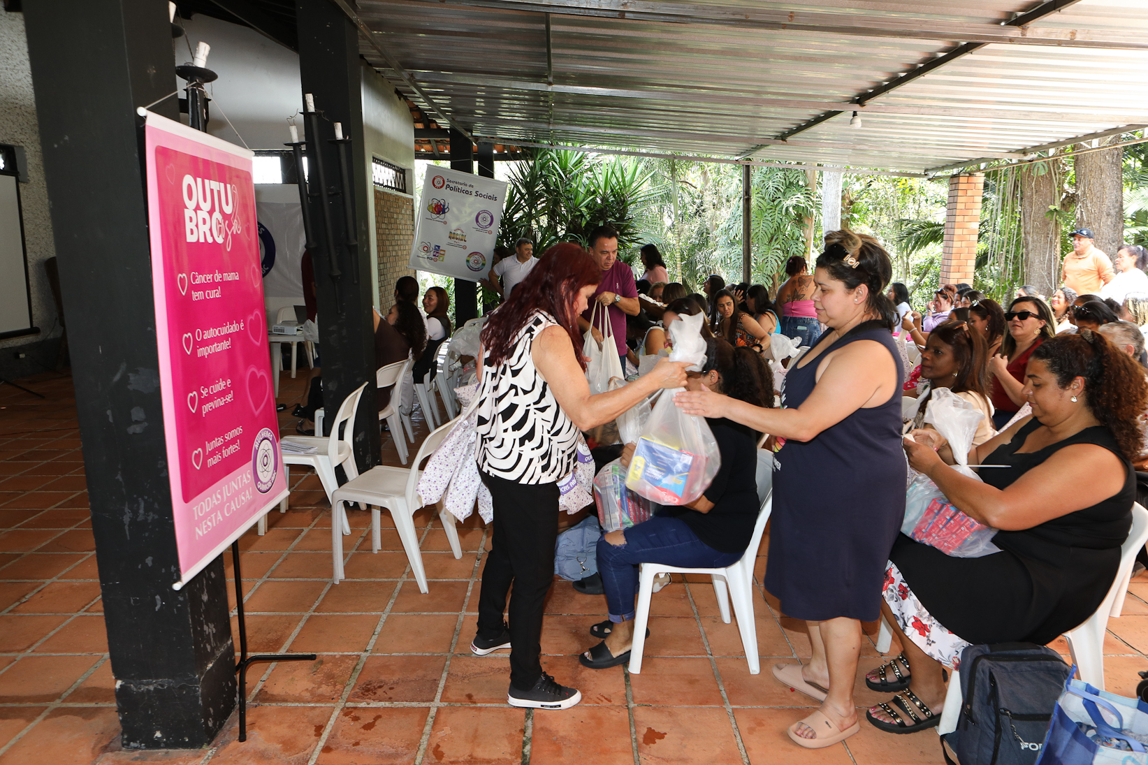 Encerramento do encontro das mulheres trabalhadoras químicas do abc realizado na Chácara Fortaleza. Rua José Marion, 597 - Finco, São Bernardo do Campo-SP. Fotos Dino Santos. Brasil_25_10_2025.