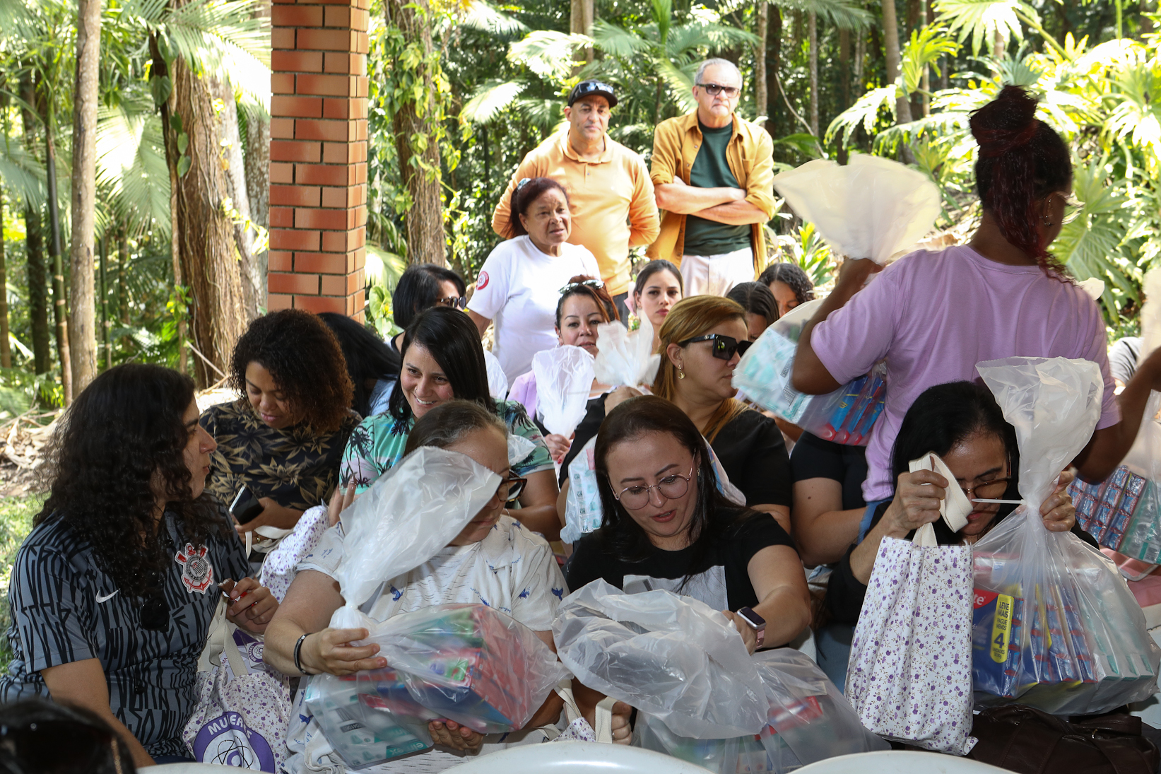 Encerramento do encontro das mulheres trabalhadoras químicas do abc realizado na Chácara Fortaleza. Rua José Marion, 597 - Finco, São Bernardo do Campo-SP. Fotos Dino Santos. Brasil_25_10_2025.