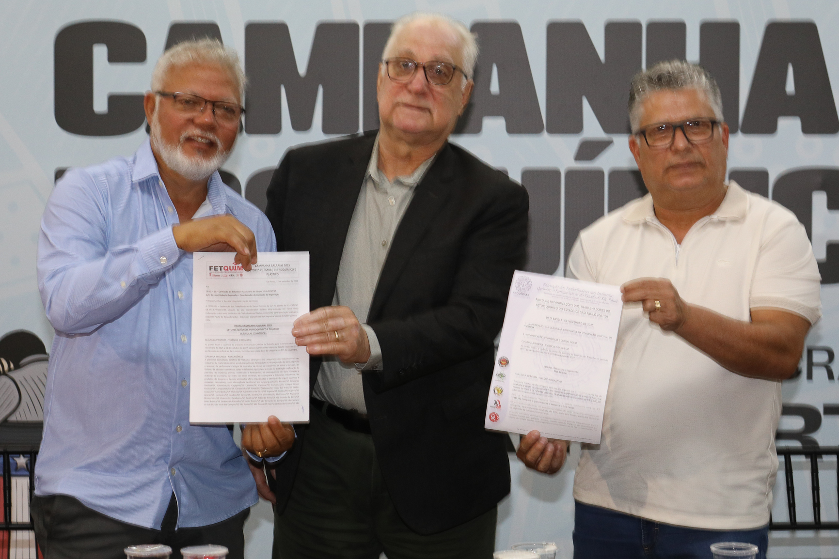 Entrega da pauta da campanha salarial do setor químico para a patronal no Sindicato dos Químicos de São Paulo. Rua Tamandaré, 348 - Liberdade, SP. Fotos Dino Santos. Brasil_06_10_2025.