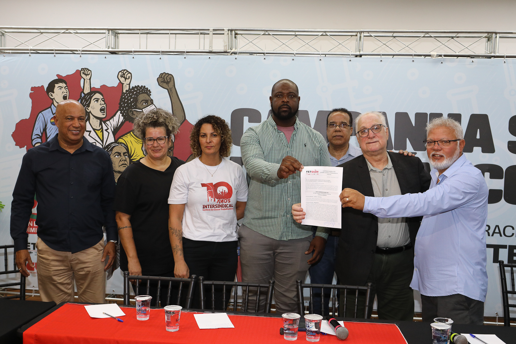 Entrega da pauta da campanha salarial do setor químico para a patronal no Sindicato dos Químicos de São Paulo. Rua Tamandaré, 348 - Liberdade, SP. Fotos Dino Santos. Brasil_06_10_2025.