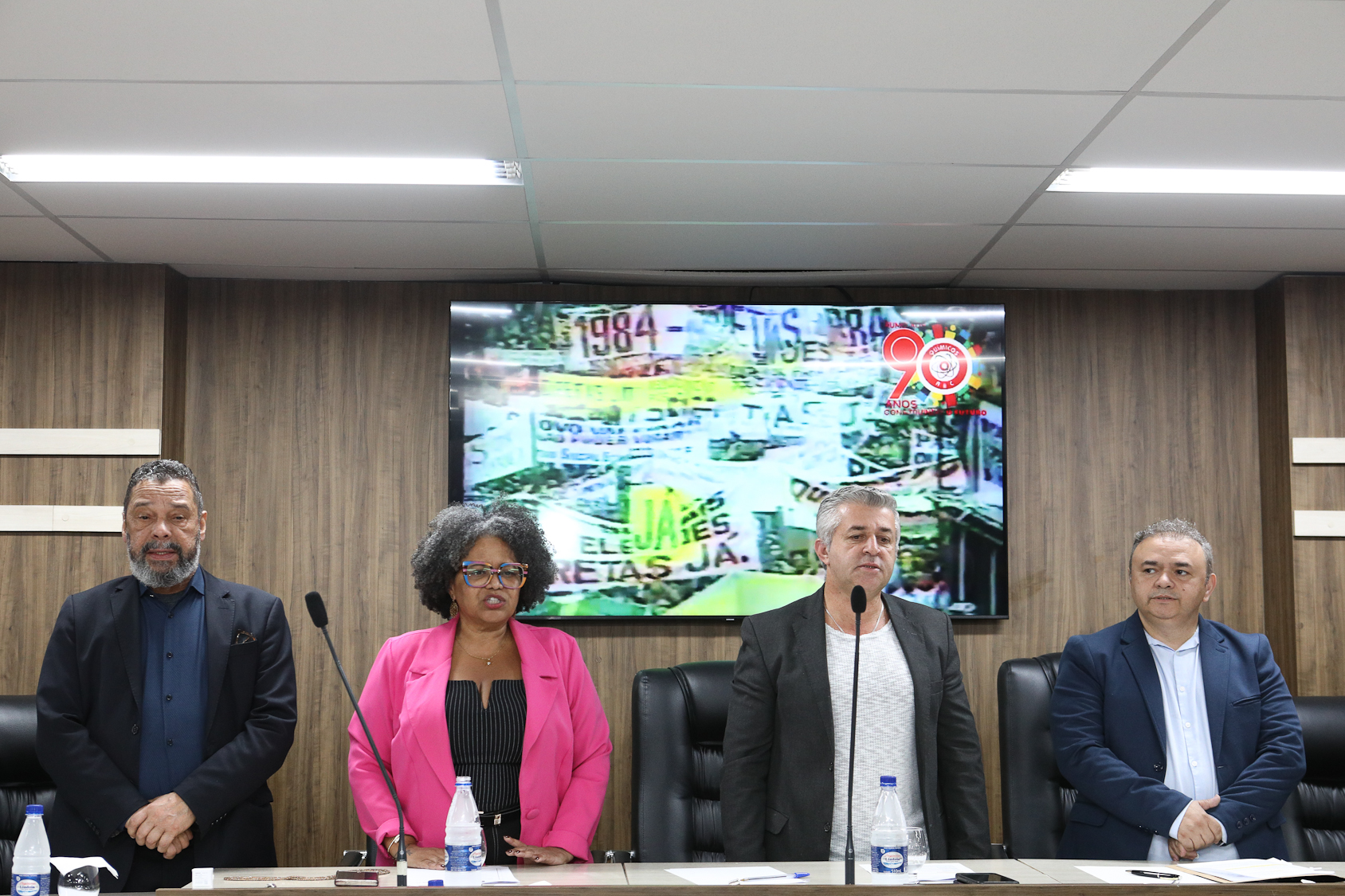 Homenagem ao Sindicato dos Químicos do ABC pelo aniversário de 87 anos com Diploma Legislativo de Honra ao Mérito Social pela autoria do vereador Orlando Vitoriano realizado na Câmara Municipal de Diadema. Av. Antonio Piranga, 474 - Centro de Diadema/SP. Fotos Dino Santos. Brasil_08_10_2025